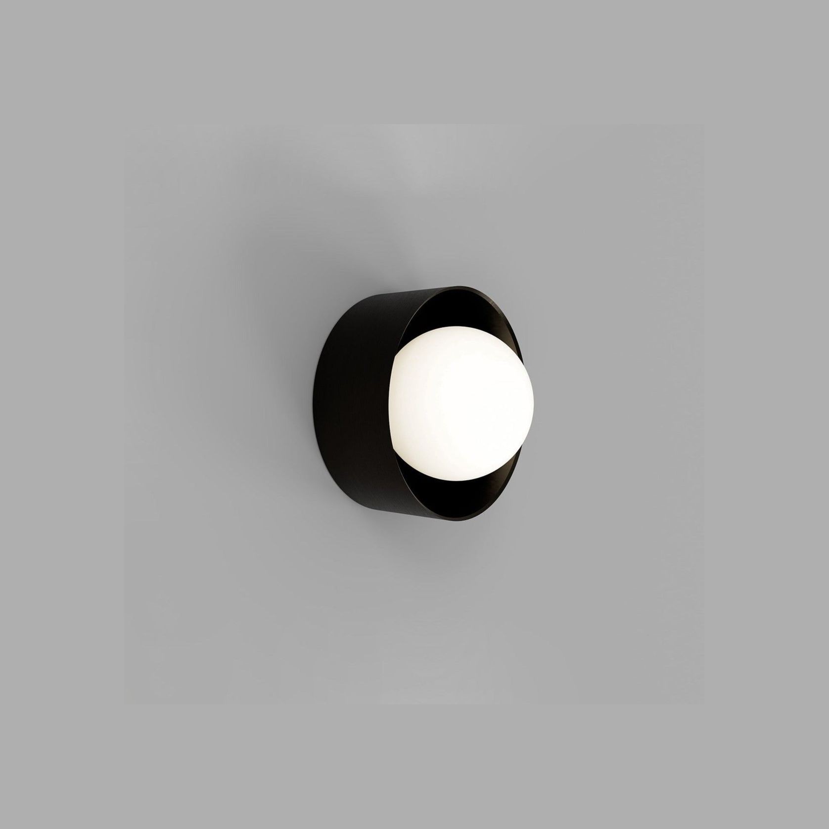 Orb Sur Wall Light gallery detail image