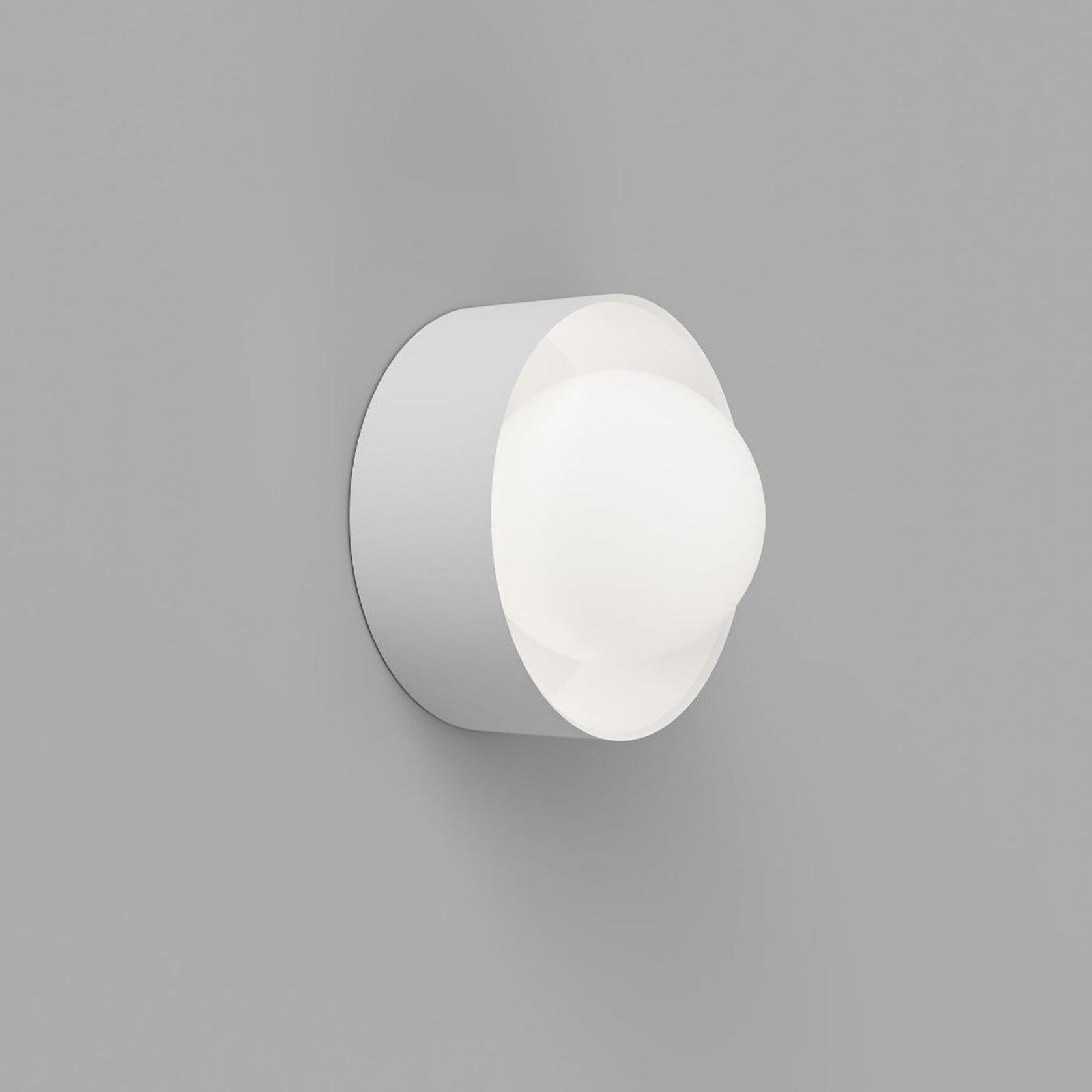 Orb Sur Wall Light gallery detail image