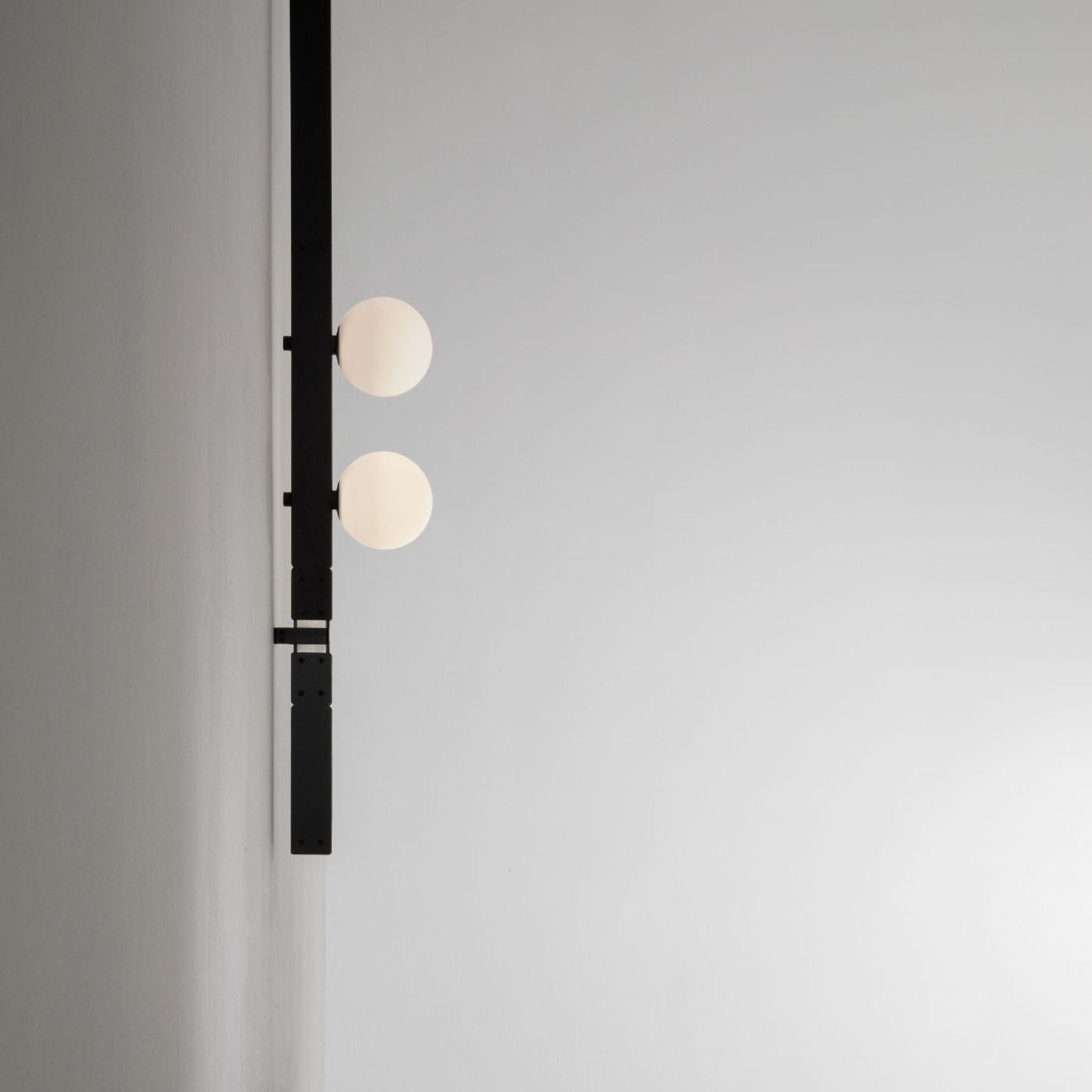 Stant Wall Light gallery detail image
