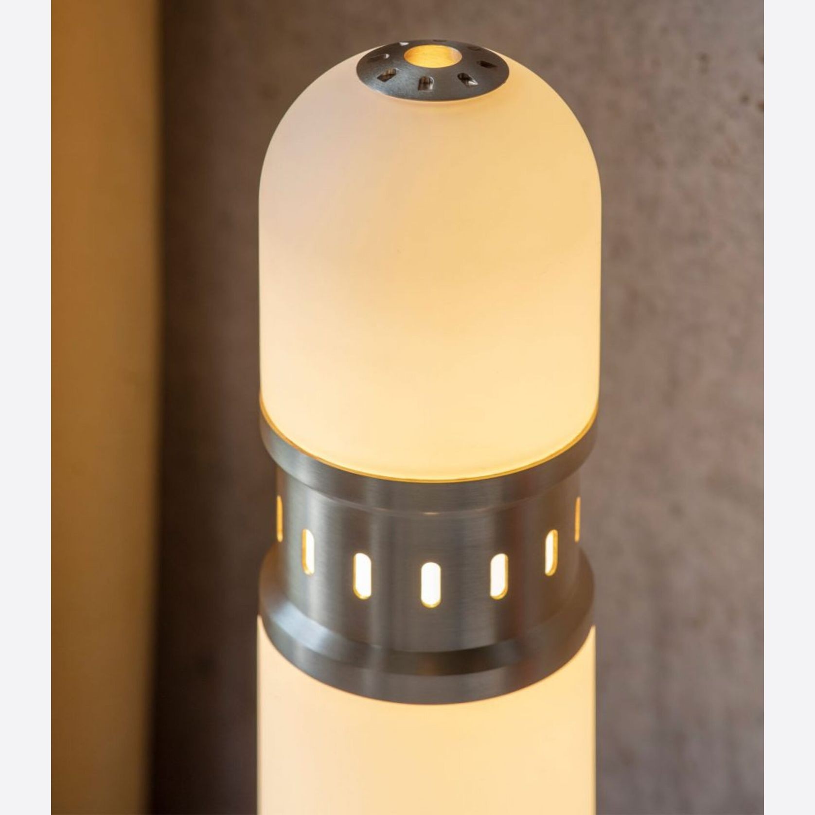 Occulo Table Lamp gallery detail image