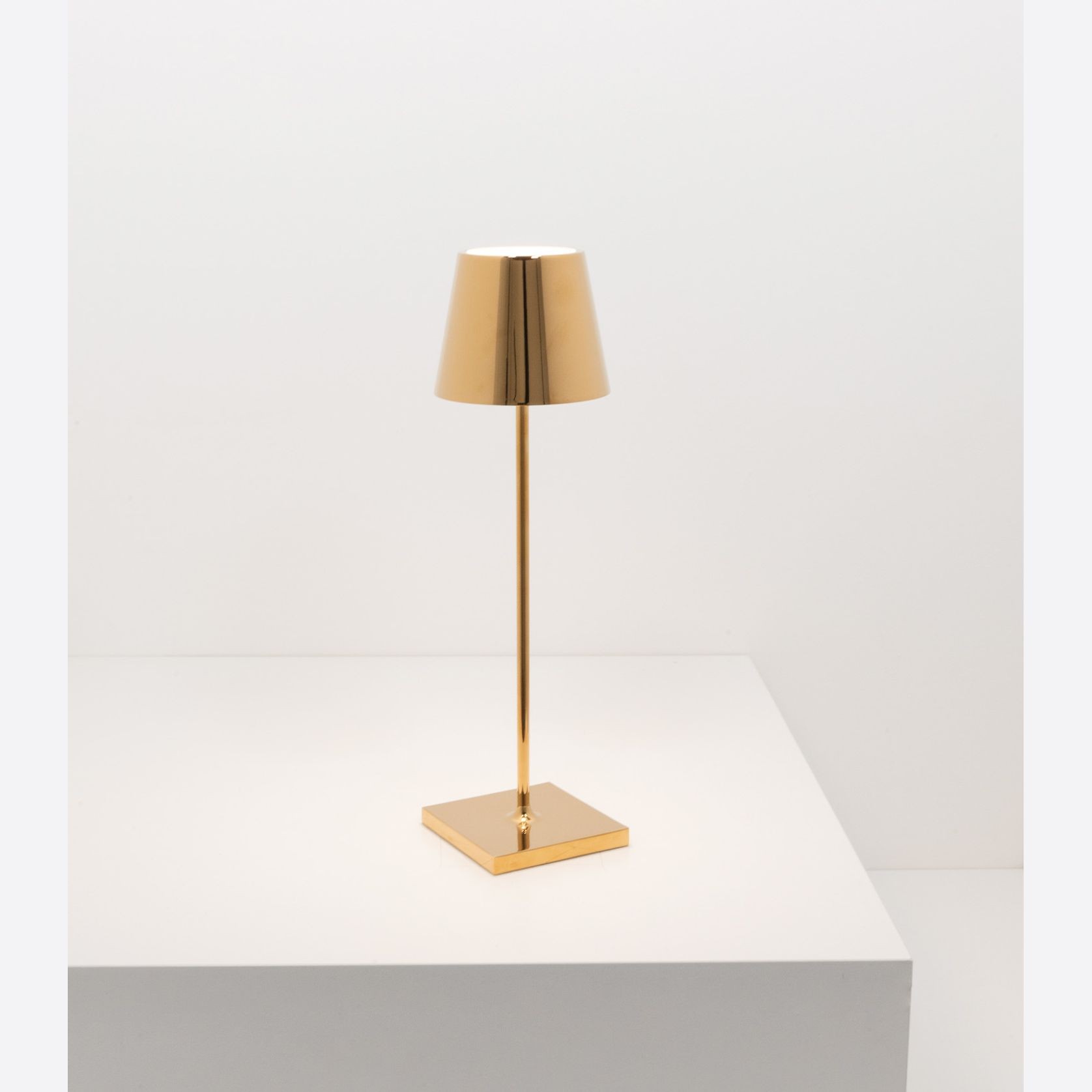 Poldina Metallic Table Lamp gallery detail image