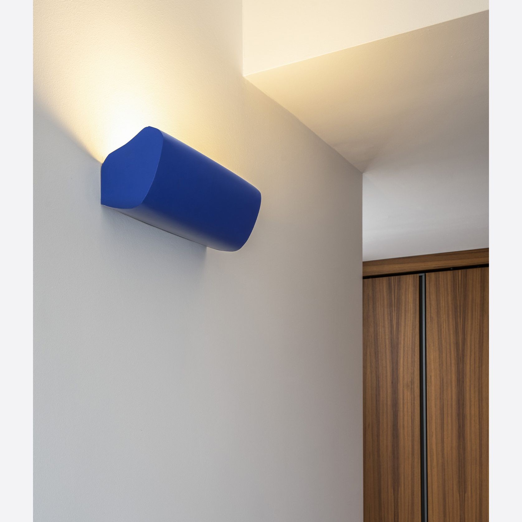 Applique Radieuse Wall Light gallery detail image