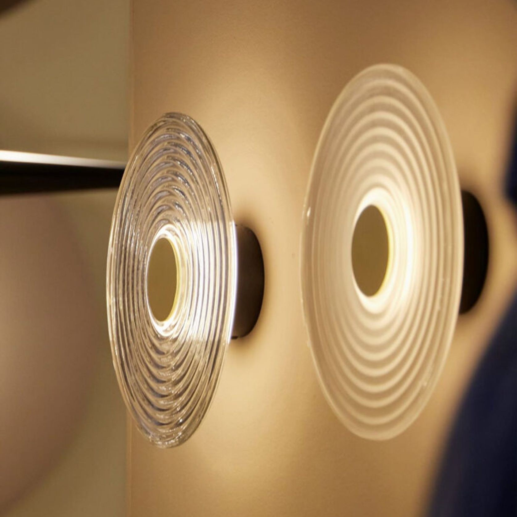 Glic Wall Light gallery detail image