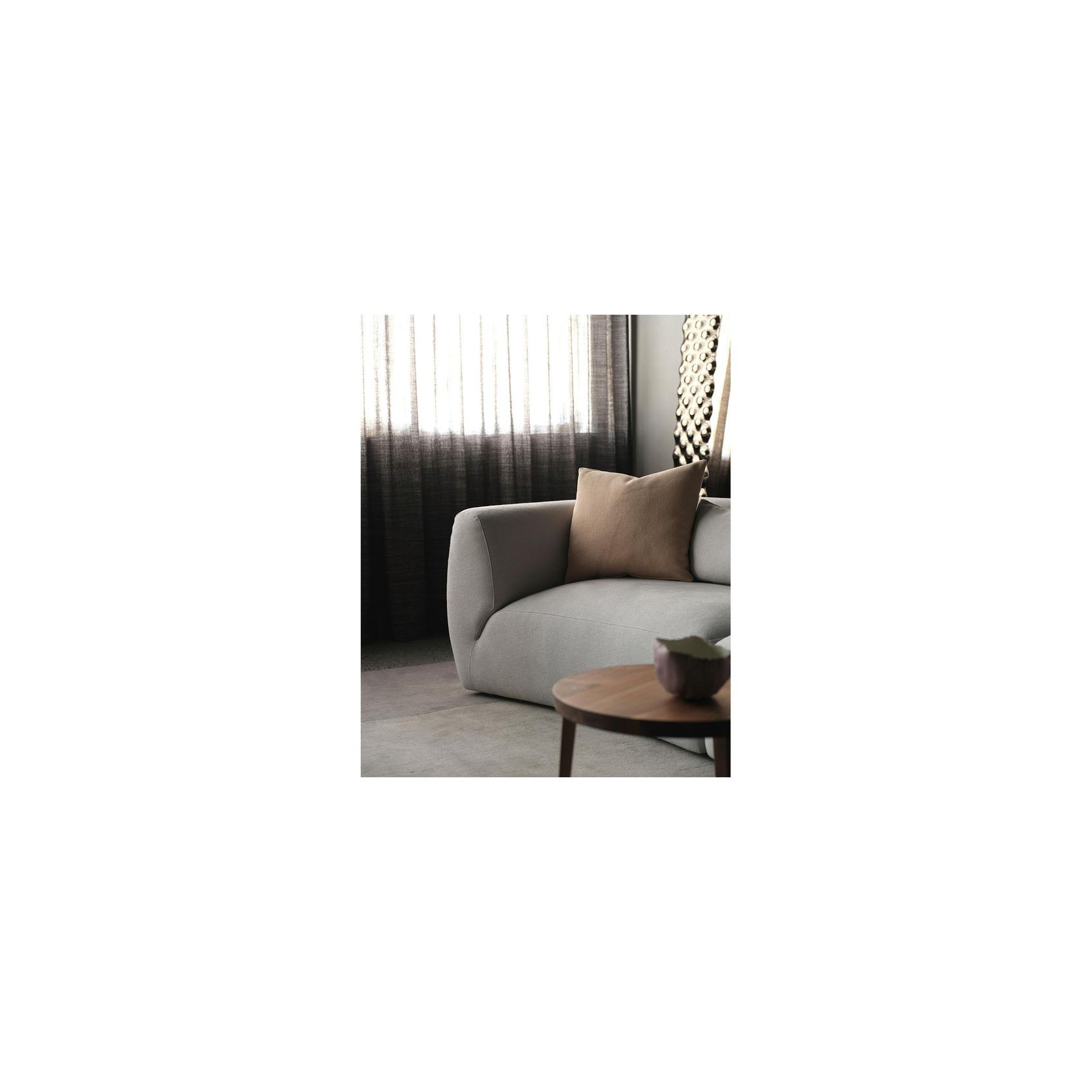 Lily Sofa gallery detail image