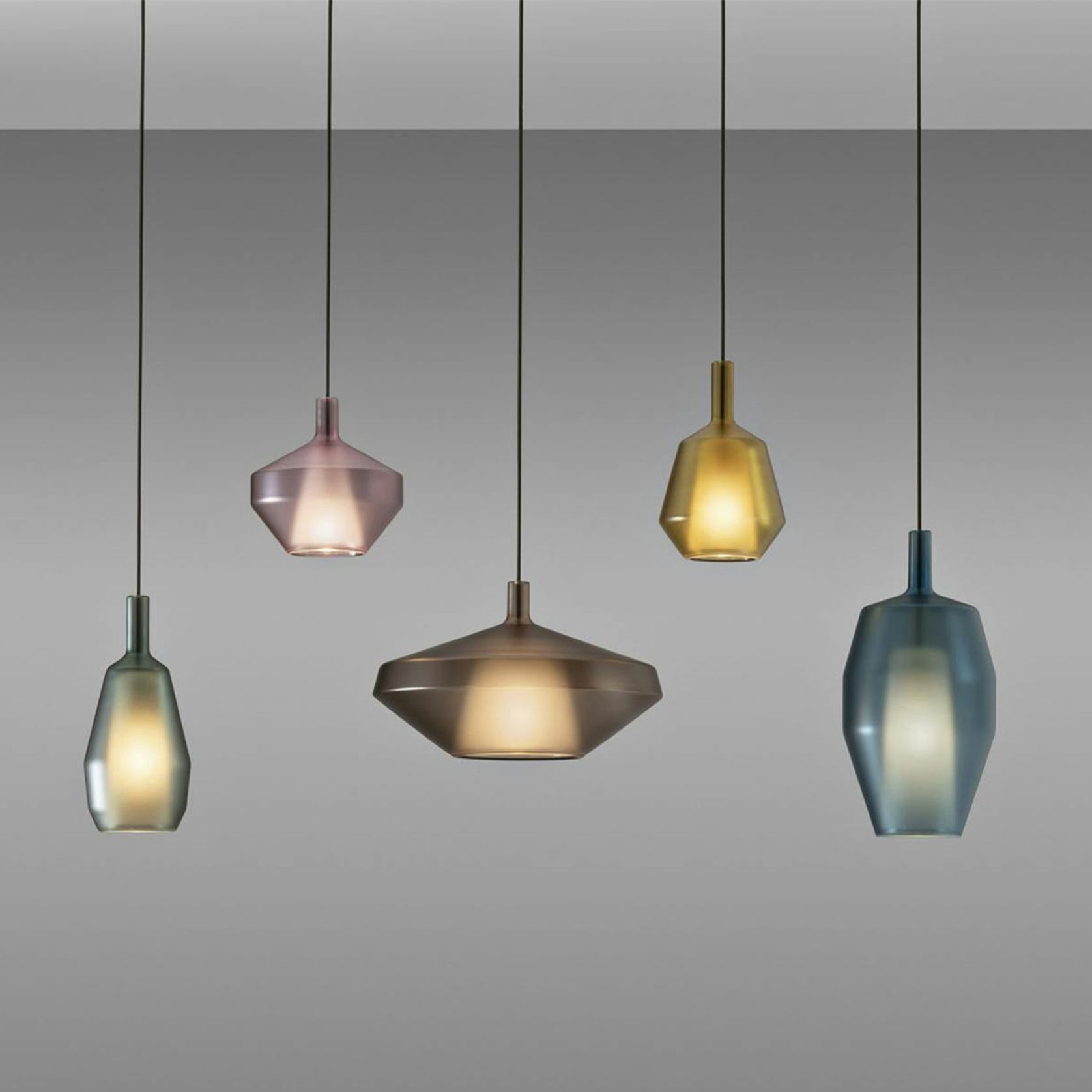 Mom Pendant Lamp gallery detail image