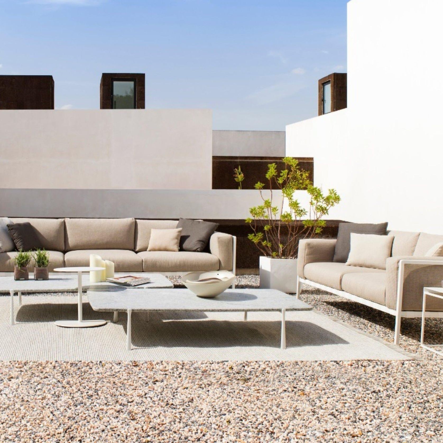 Natal Alu Sofa in White gallery detail image