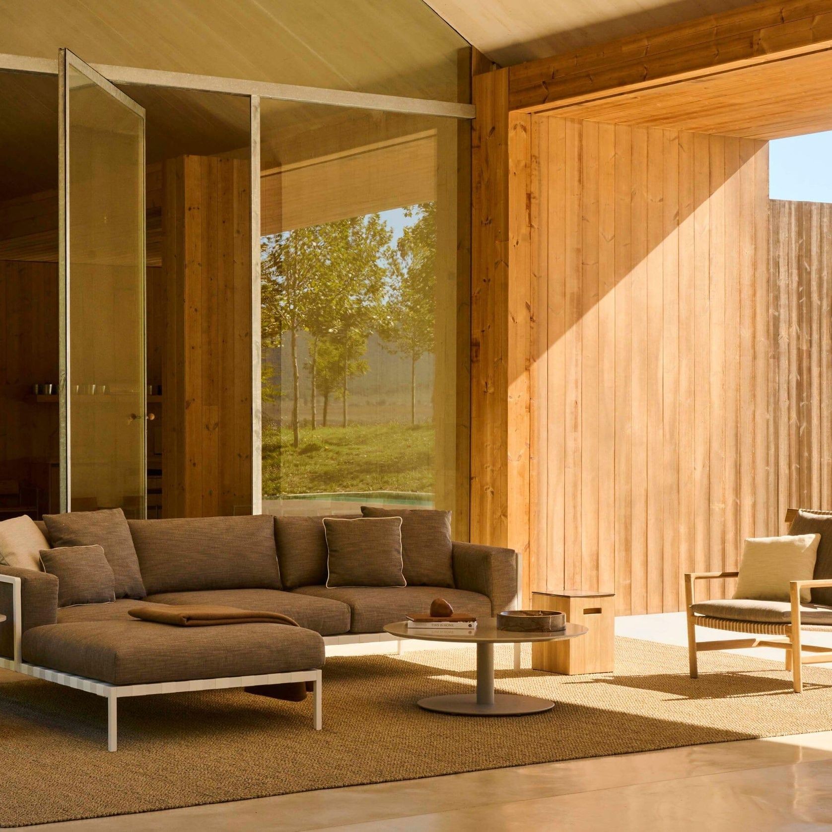 Natal Alu Sofa in White gallery detail image