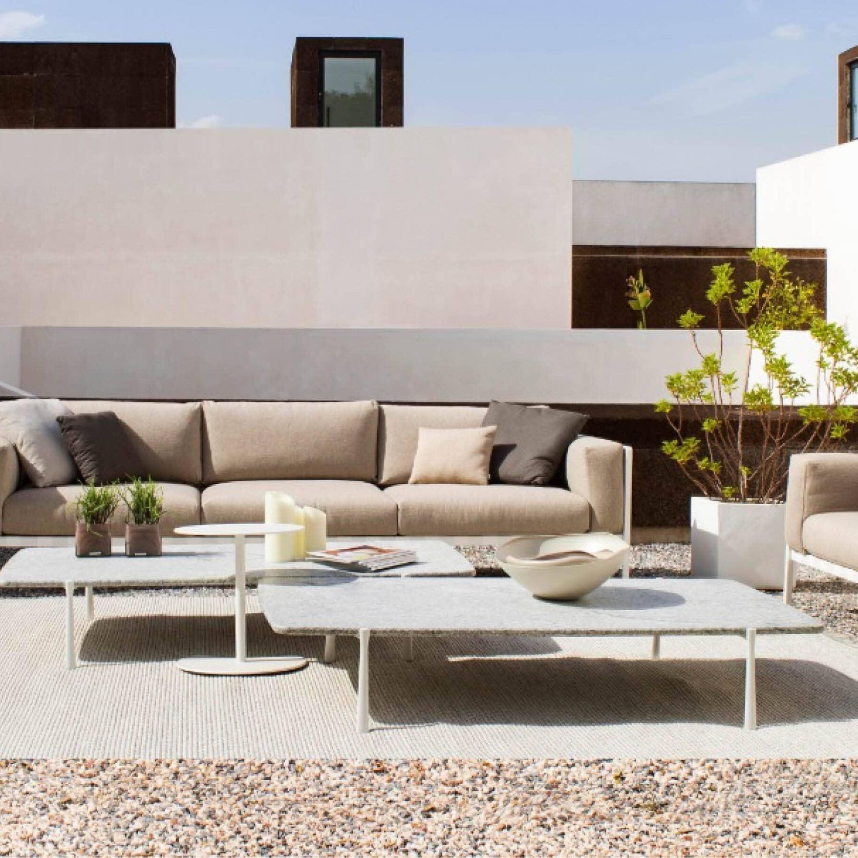 Natal Alu Sofa in White gallery detail image