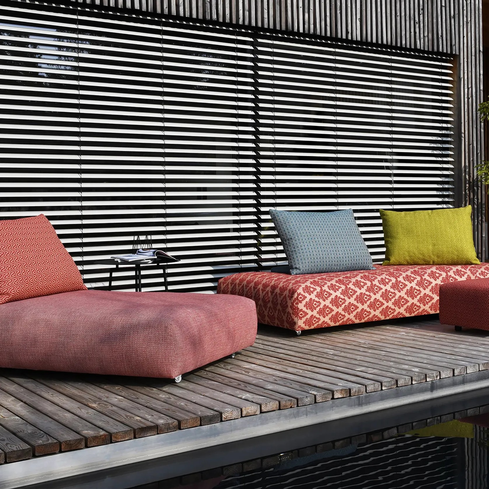 Iwan Outdoor Sofa gallery detail image