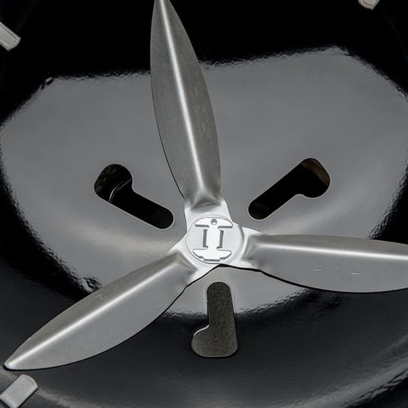 57cm Performer Kettle Black with GBS SS Grill gallery detail image