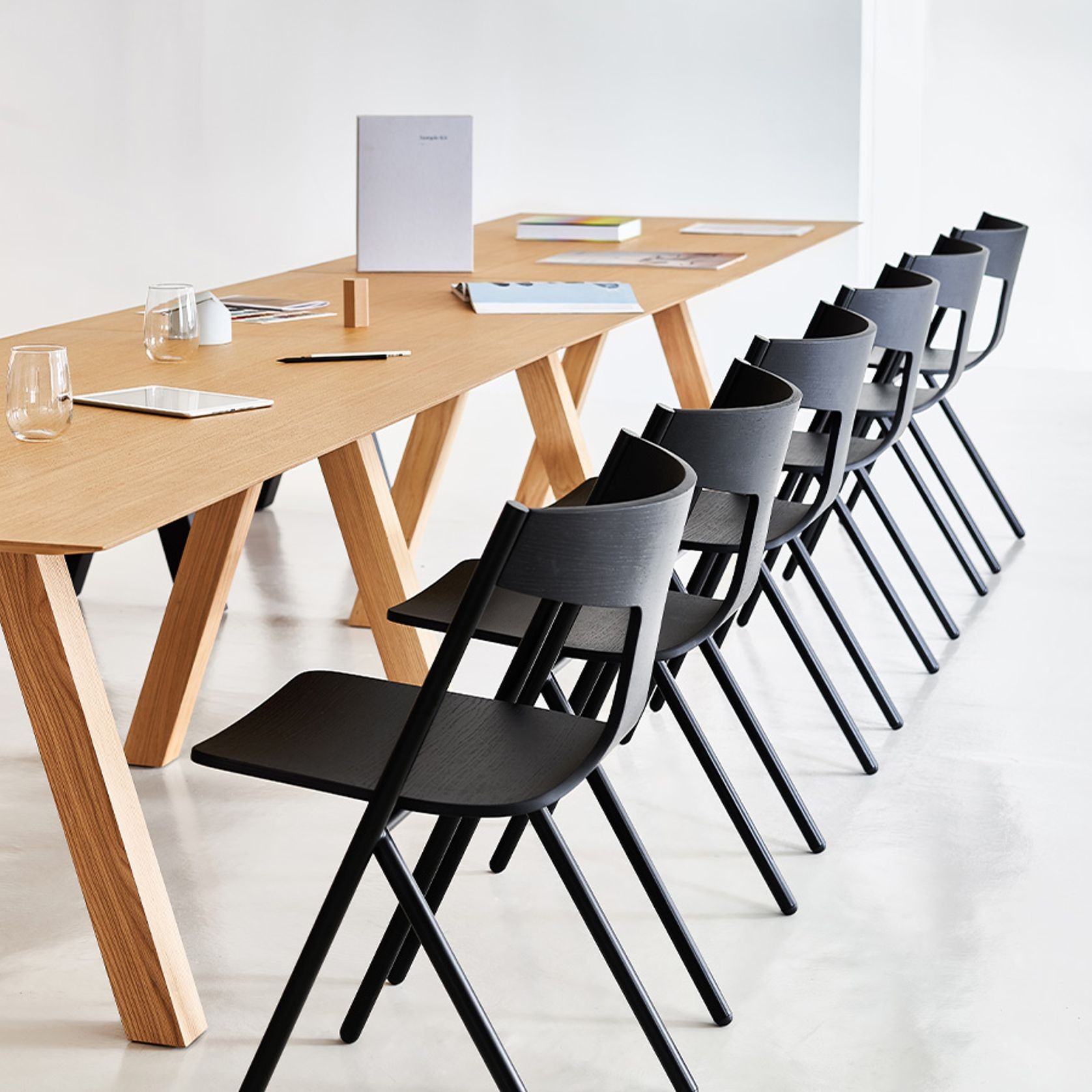 Quadra Chair - Stackable gallery detail image