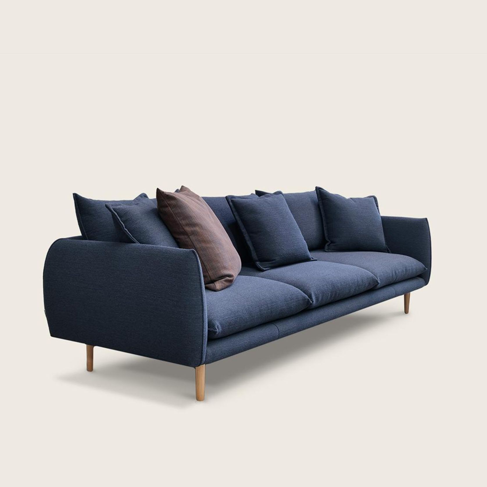 Renn Sofa gallery detail image
