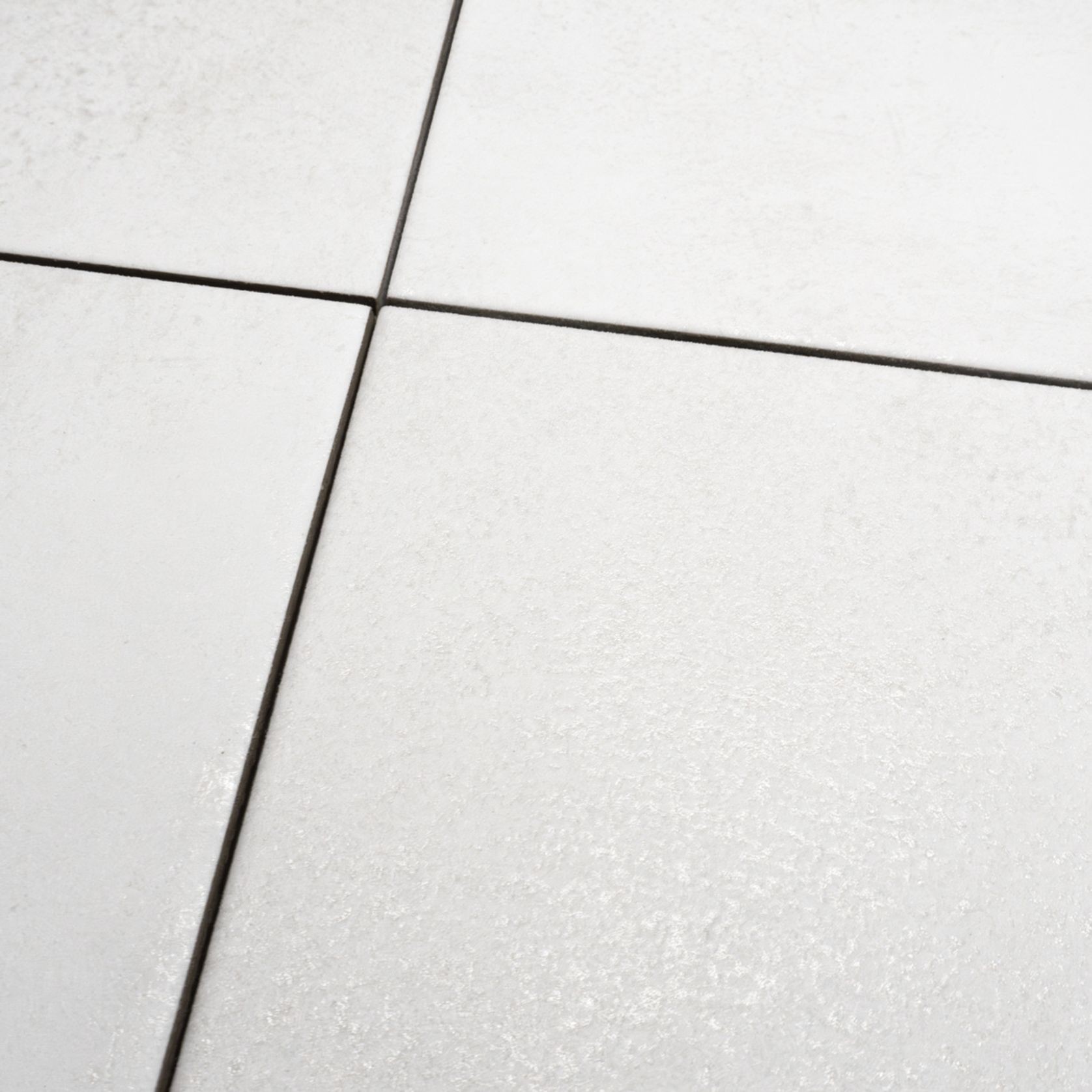 Drago Snow gallery detail image