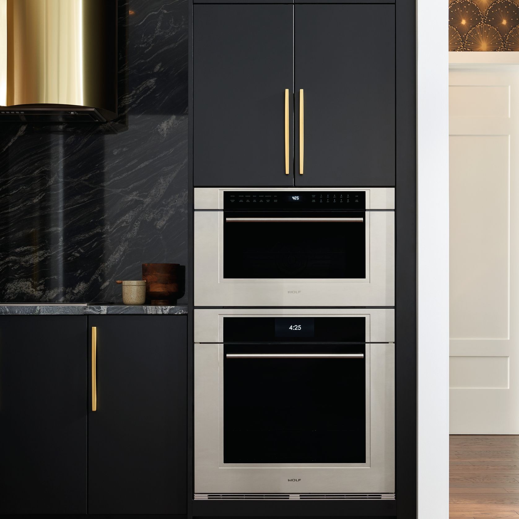 Wolf M Series Transitional Single Oven 76cm gallery detail image