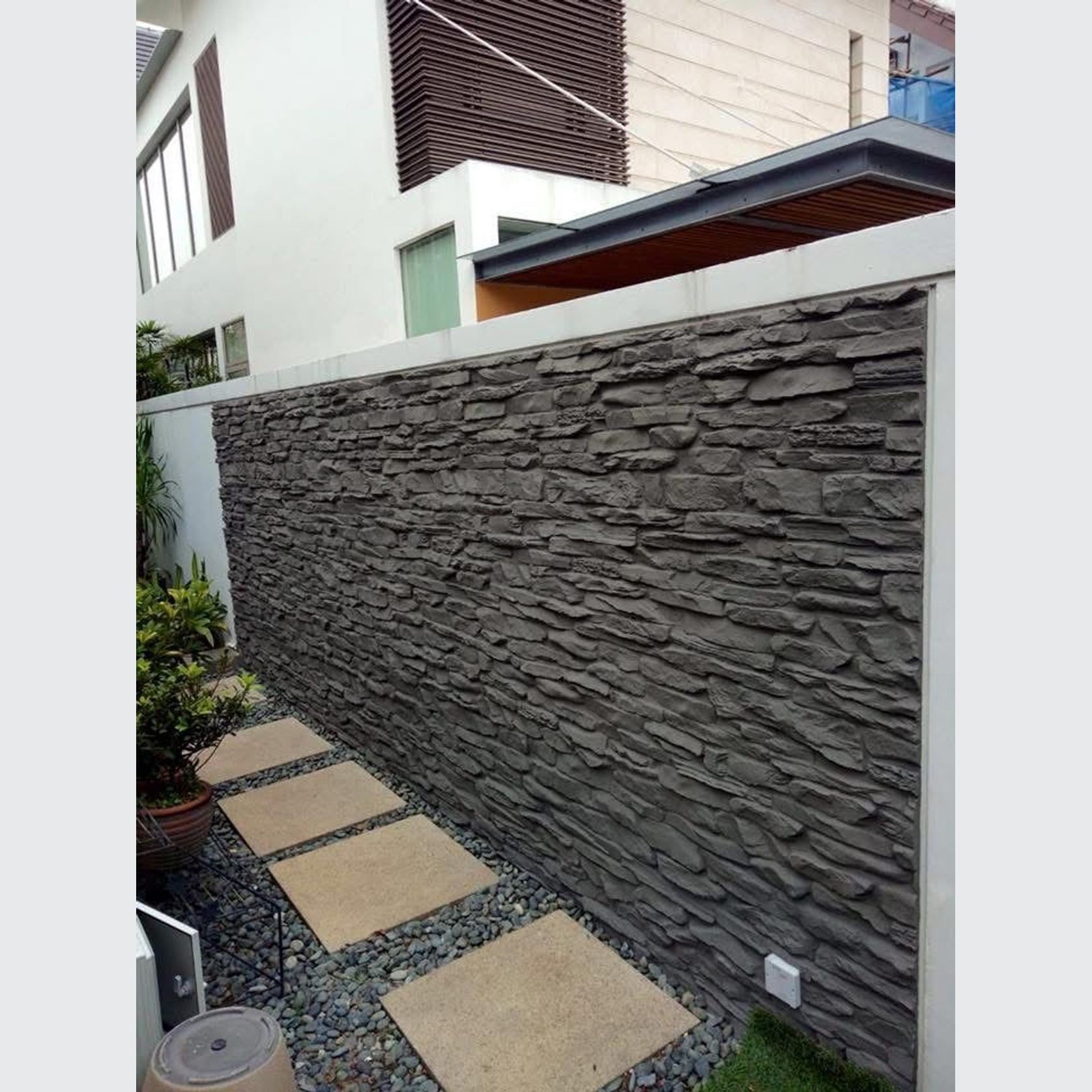 Stacked Stone gallery detail image