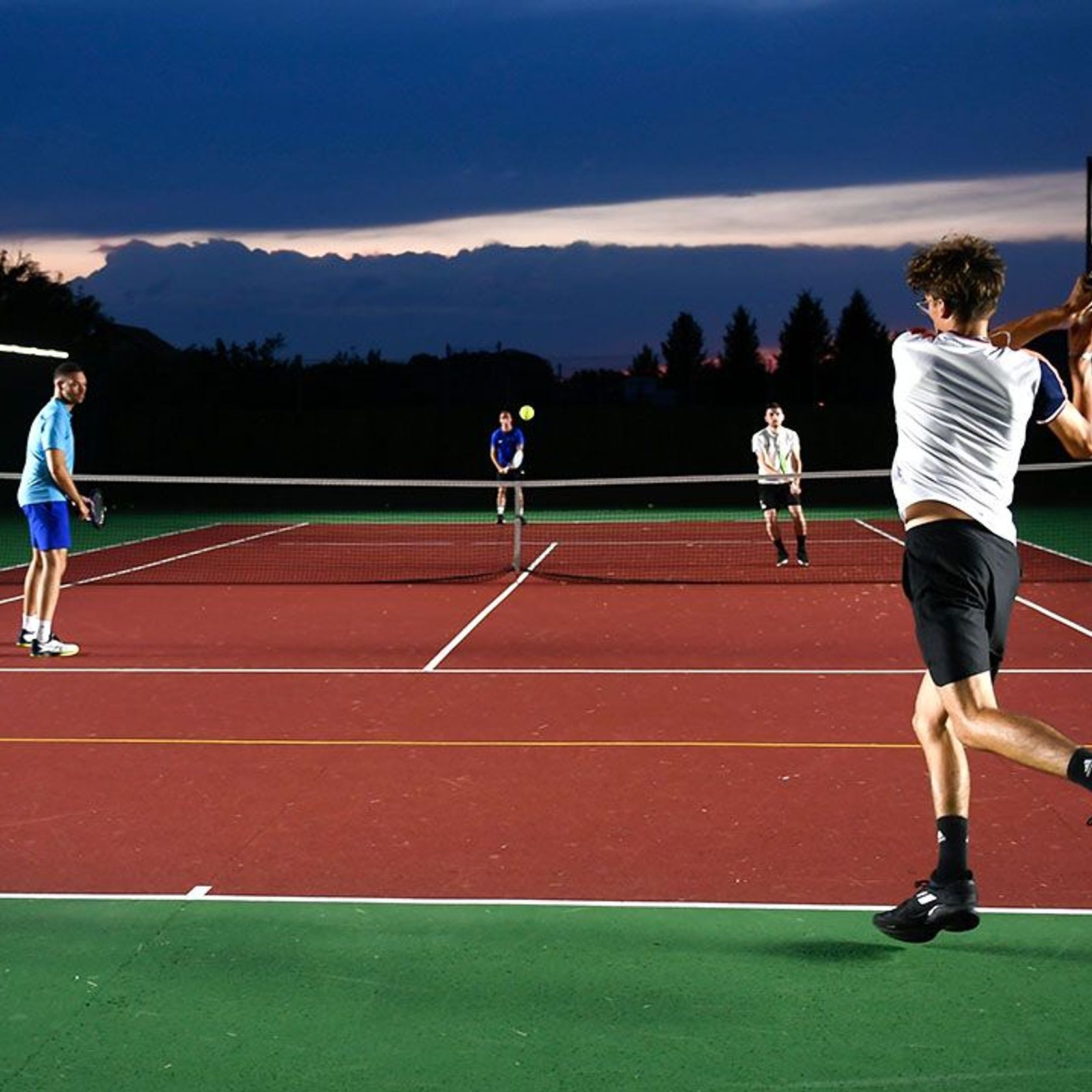 Tweener® LED Court Lighting | Single gallery detail image