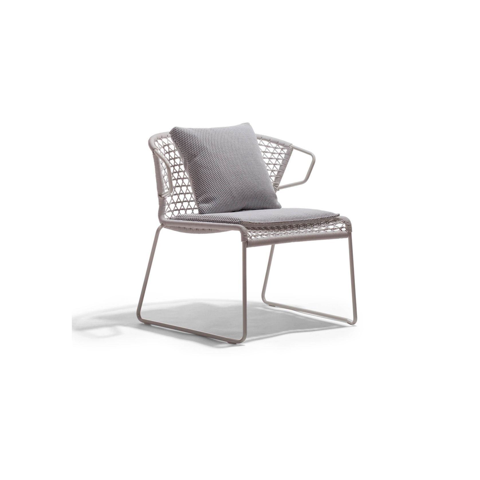 Vela | Lounge Armchair gallery detail image