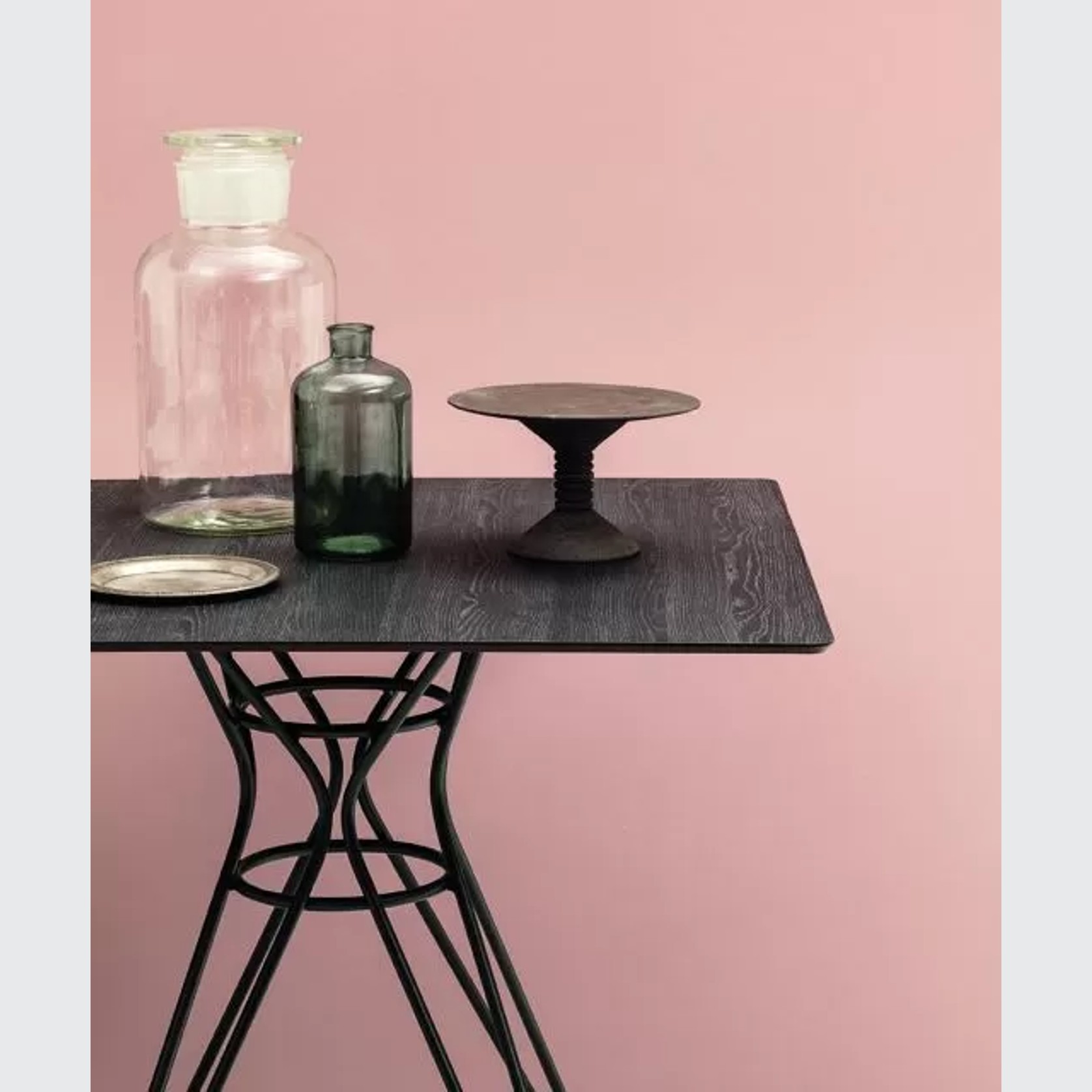 Vincent Table gallery detail image