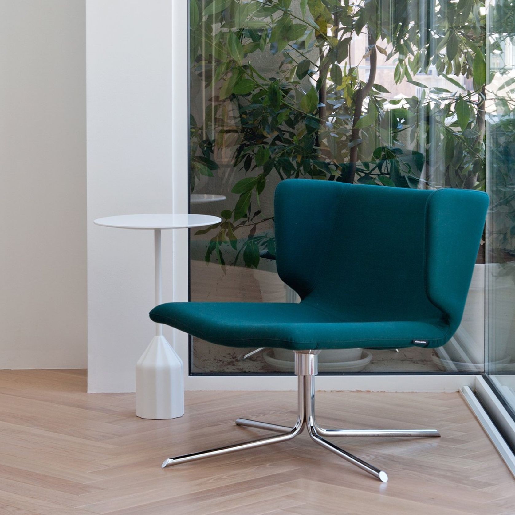 Wrapp Armchair - Swivel Base gallery detail image