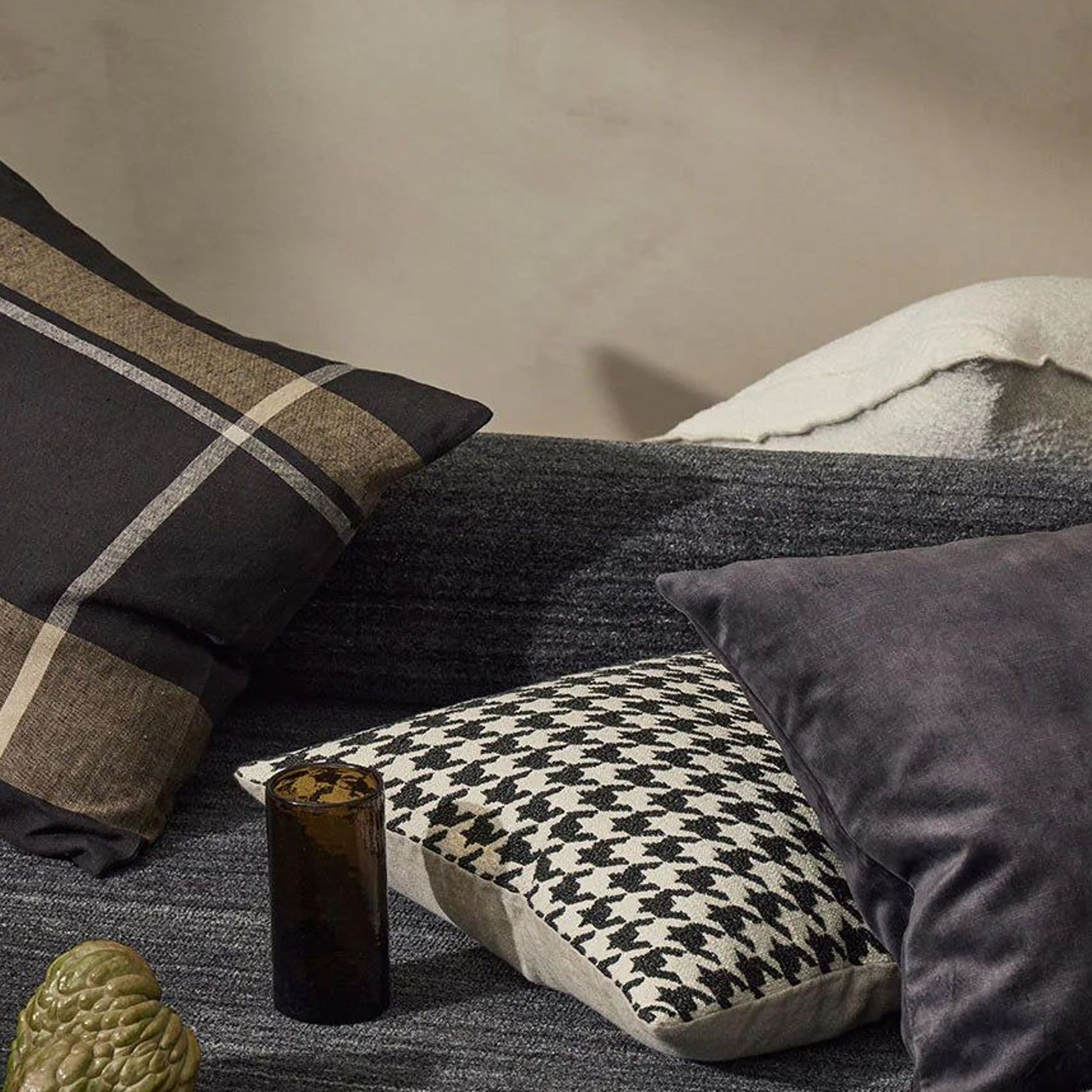 Weave Home Giovanni Cushion - Midnight | Bouclé Houndstooth gallery detail image