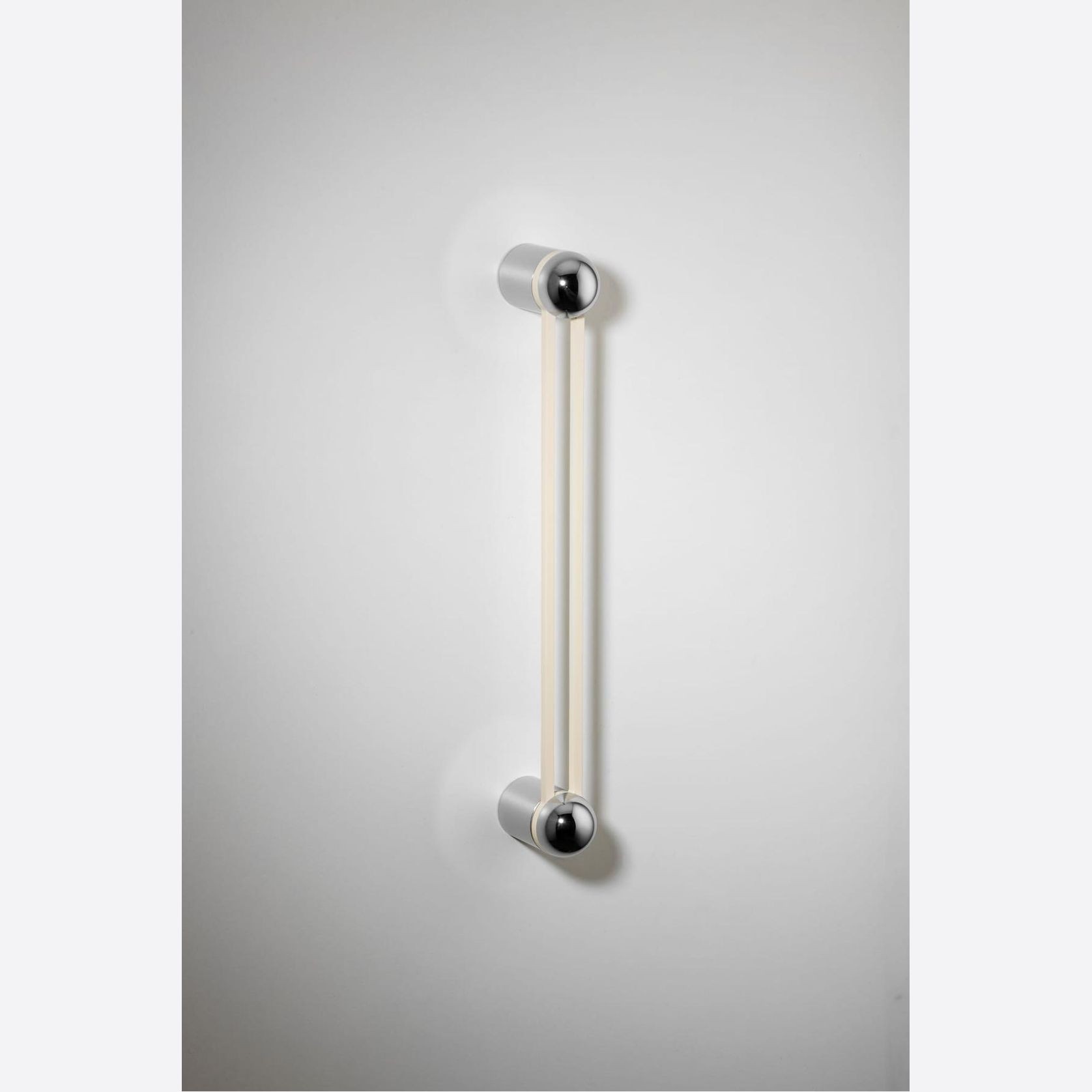 H04 Pull Handle Long gallery detail image