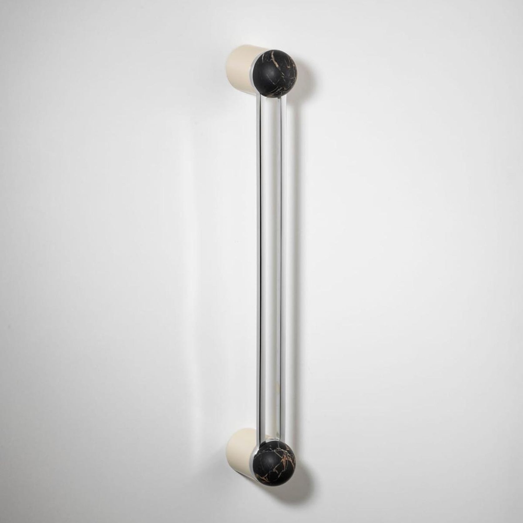 H04 Pull Handle Long gallery detail image