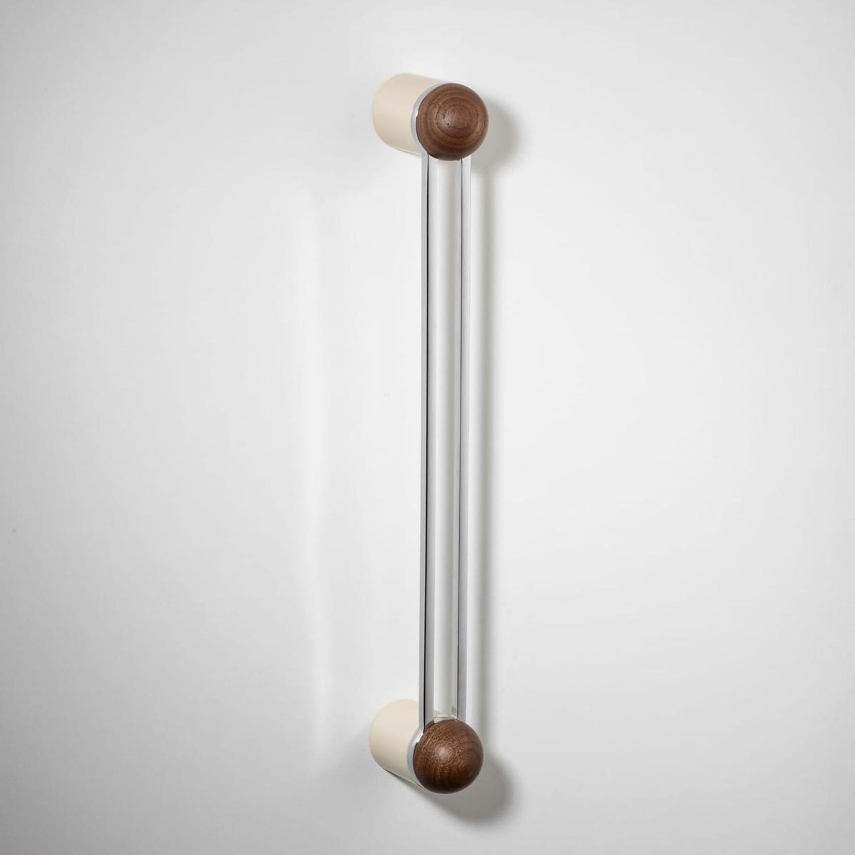 H04 Pull Handle Long gallery detail image