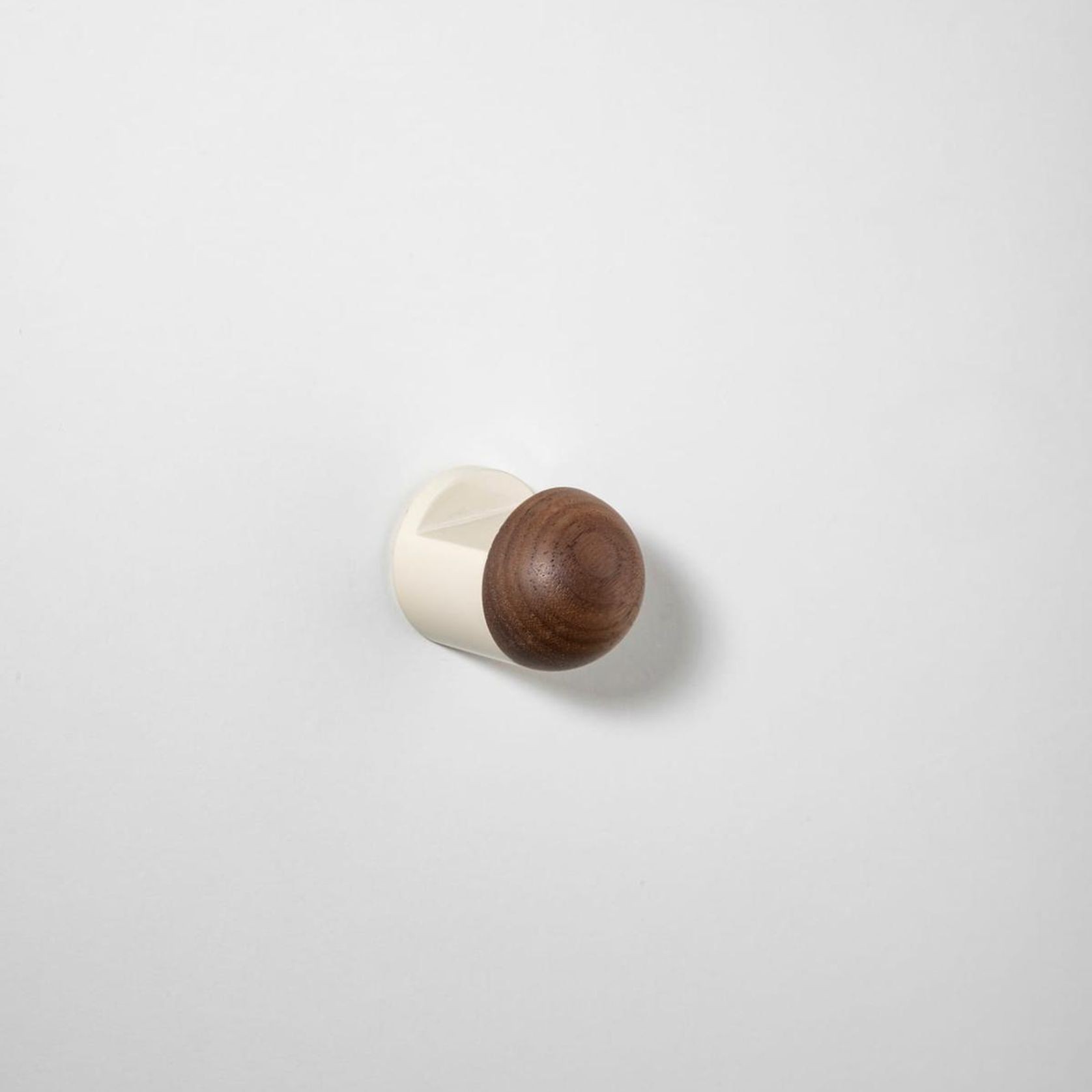 H05 Robe Hook/Cupboard Knob gallery detail image