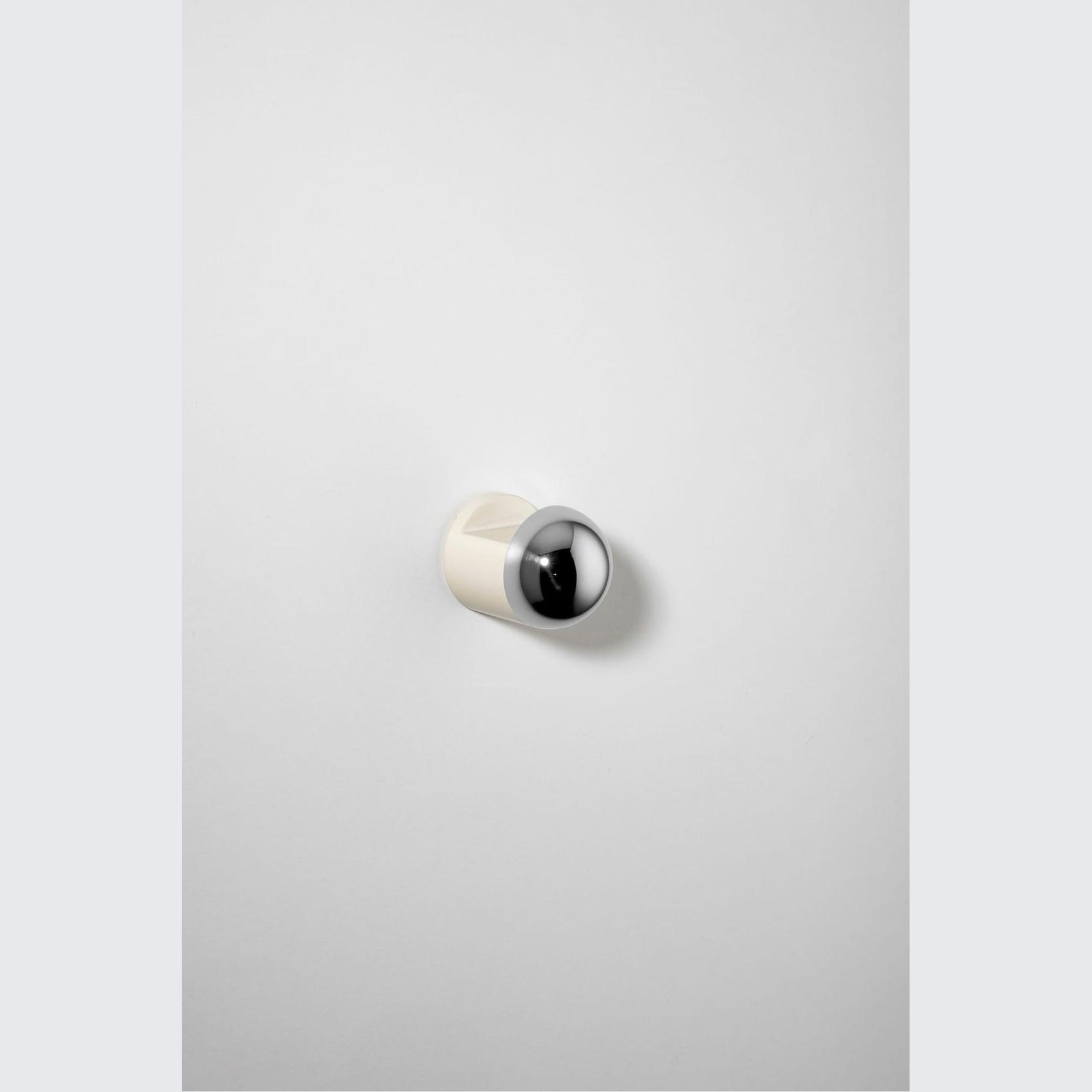 H05 Robe Hook/Cupboard Knob gallery detail image