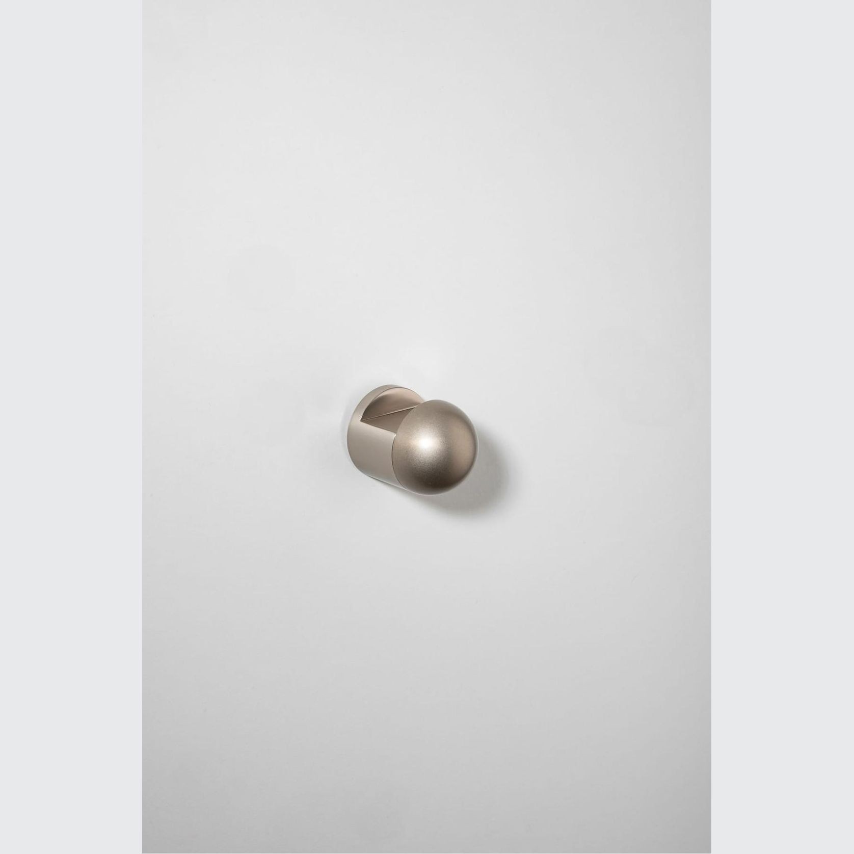 H05 Robe Hook/Cupboard Knob gallery detail image