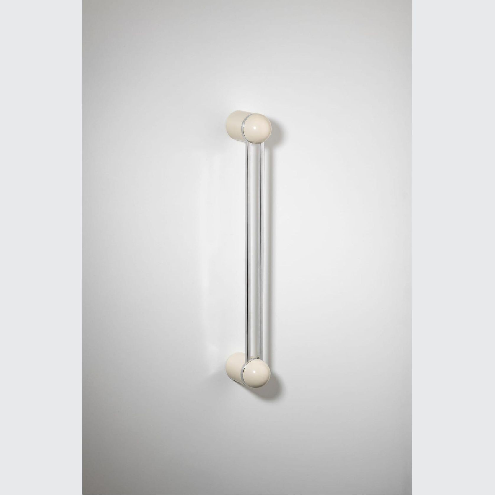 H04 Pull Handle Long gallery detail image