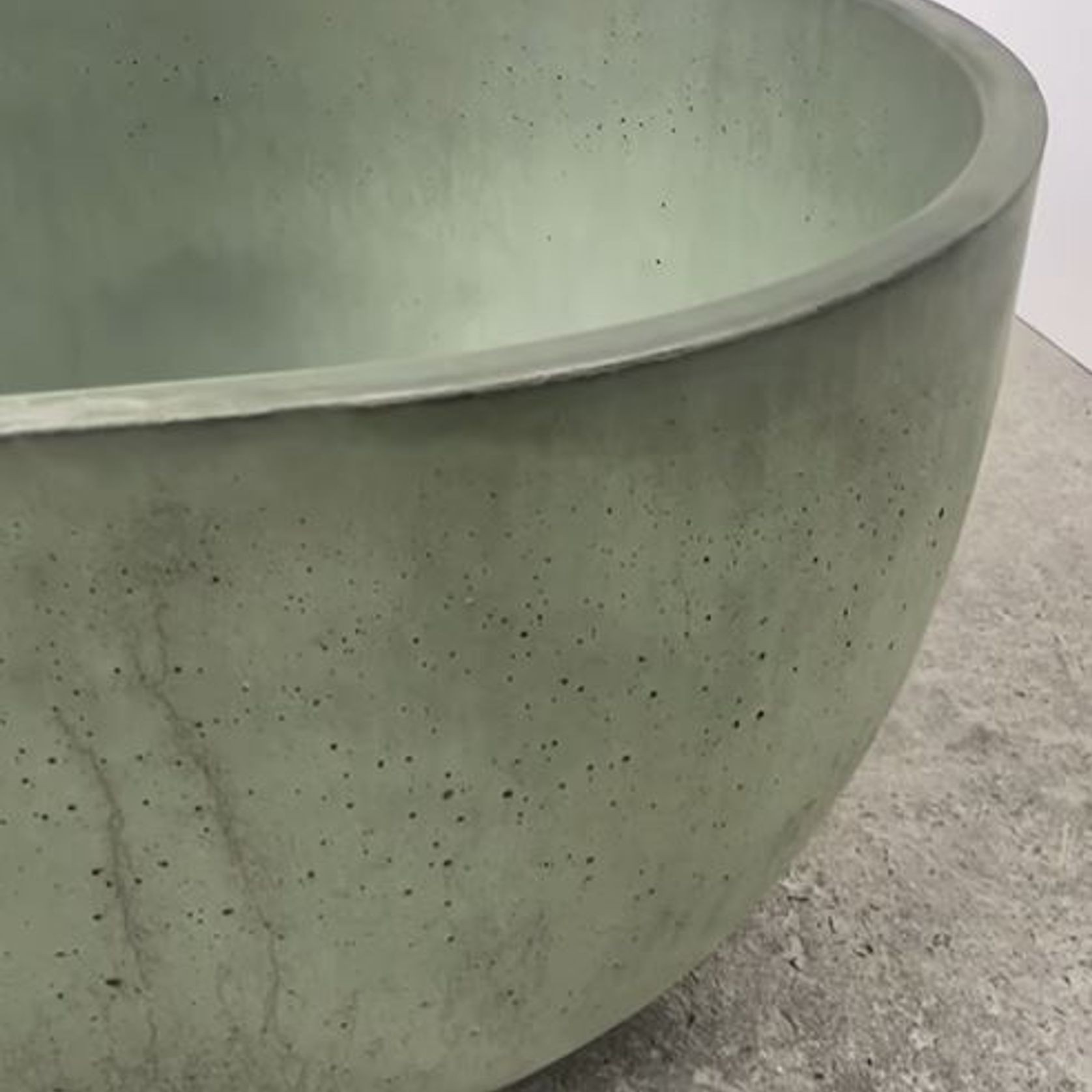 Concrete Republic Yakt Concrete Bath gallery detail image