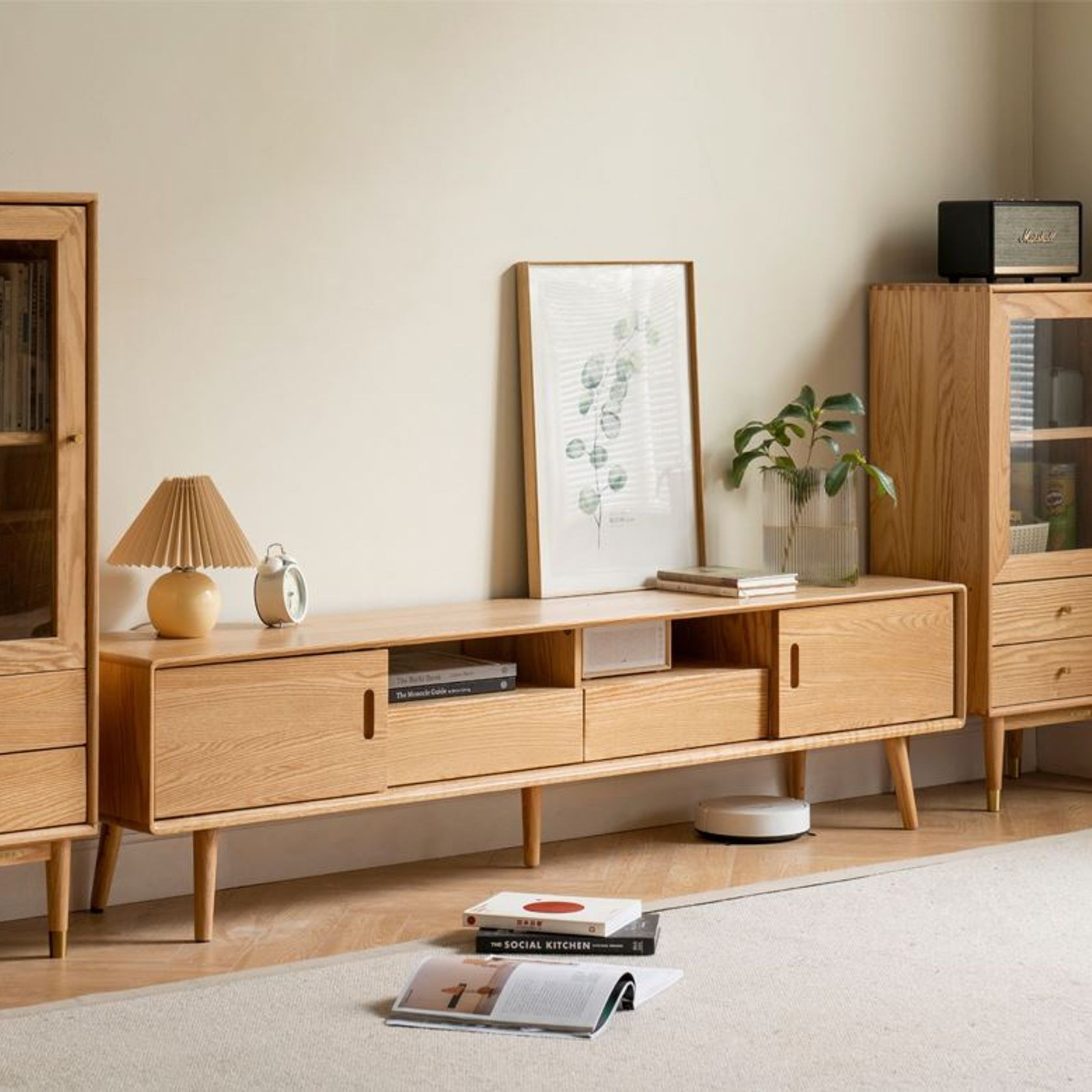 Yorko Natural Solid Oak TV Unit gallery detail image