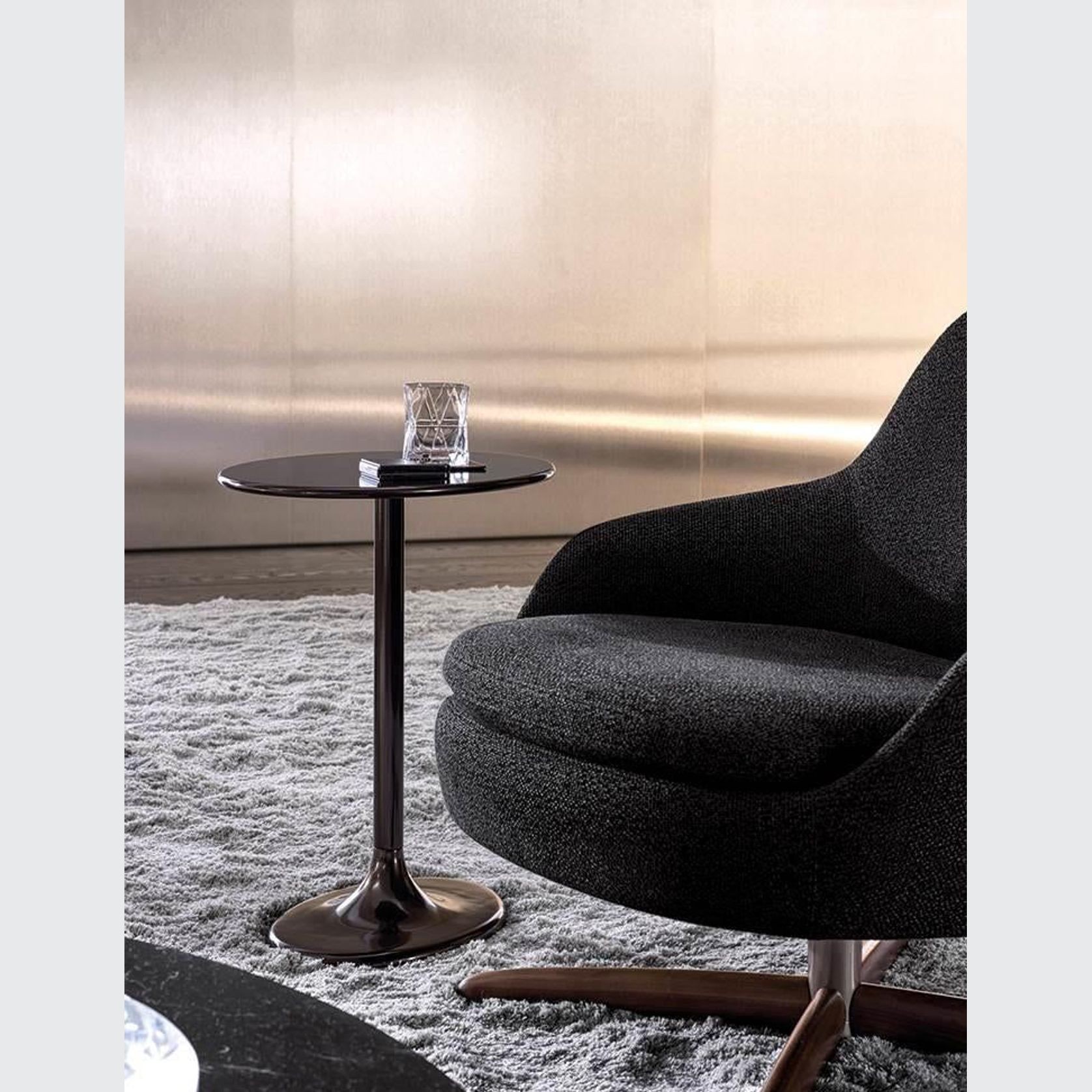 Taiko Side Table by Minotti gallery detail image
