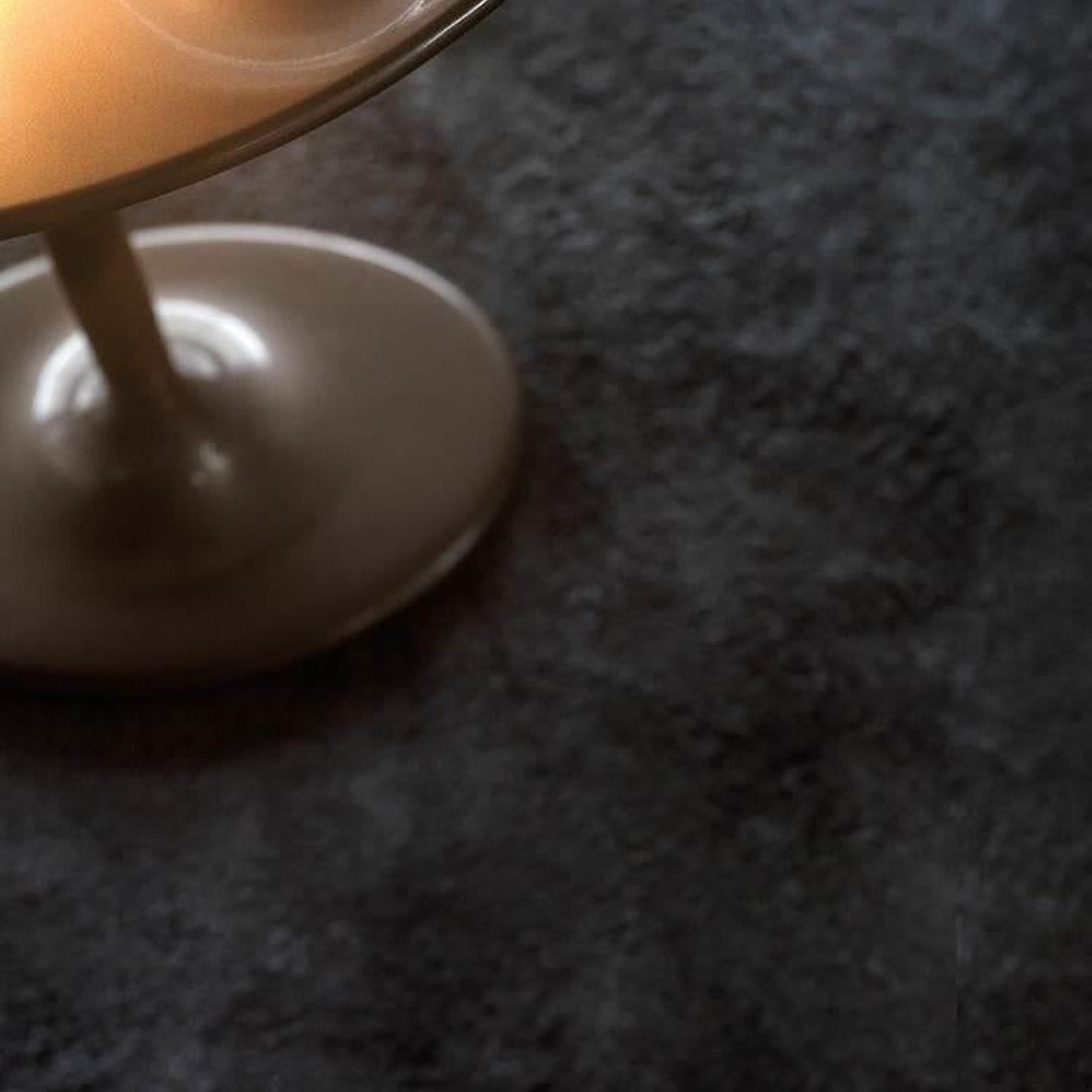 Taiko Side Table by Minotti gallery detail image