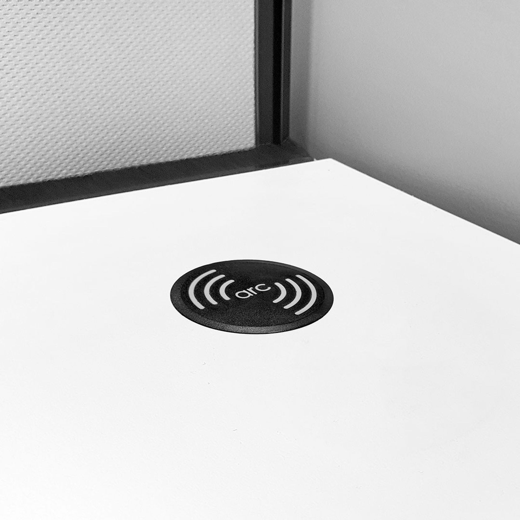 ARC DOT Commercial Grade Mobile Phone Charger gallery detail image