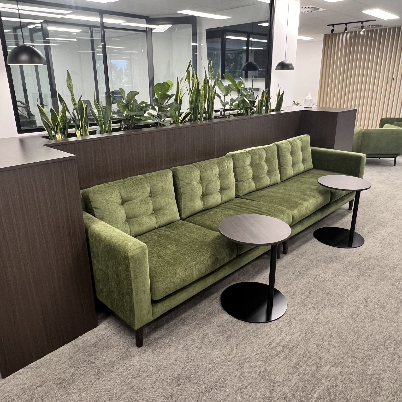 Merrit LT 2 Desk gallery detail image