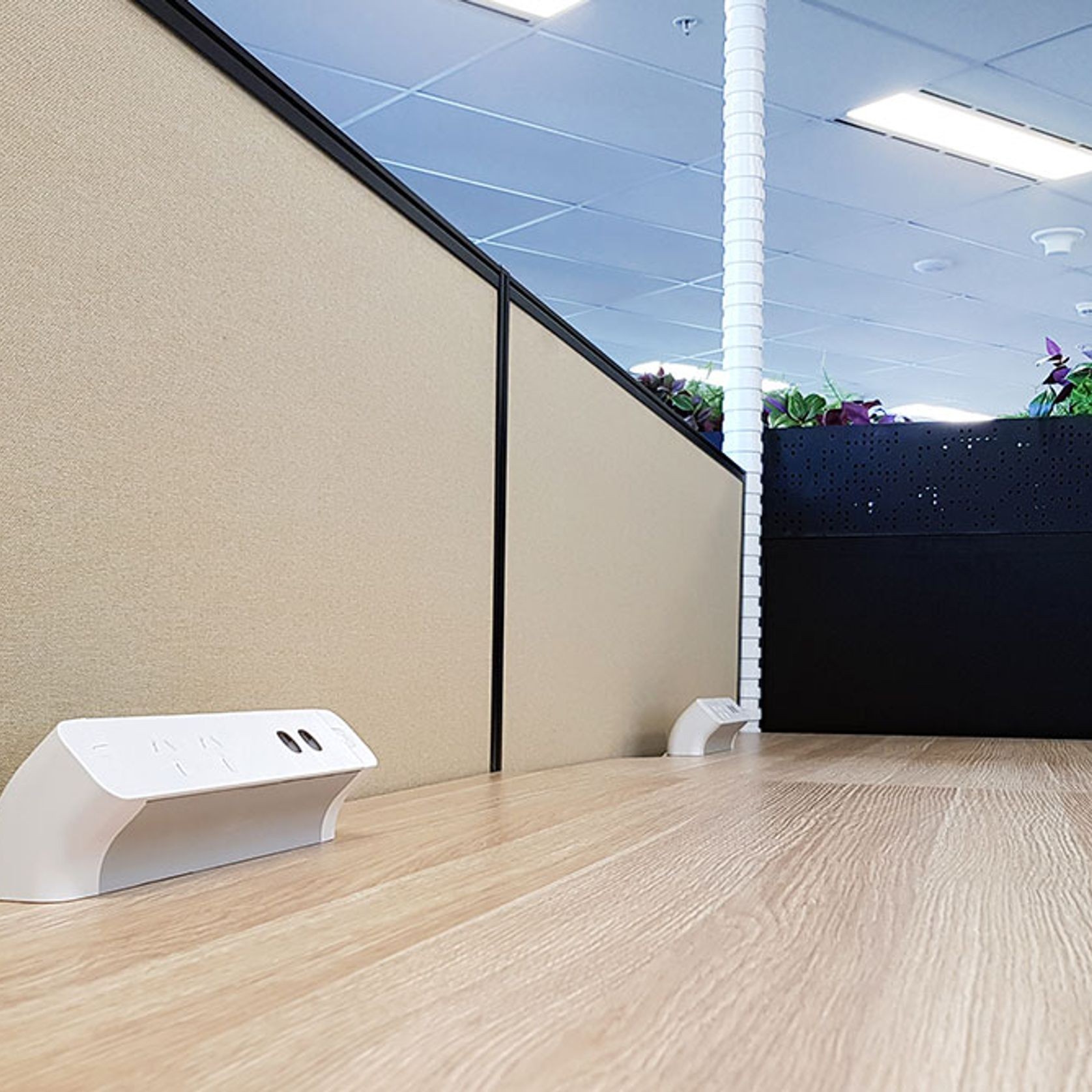 Pace Desktop Power Rail gallery detail image