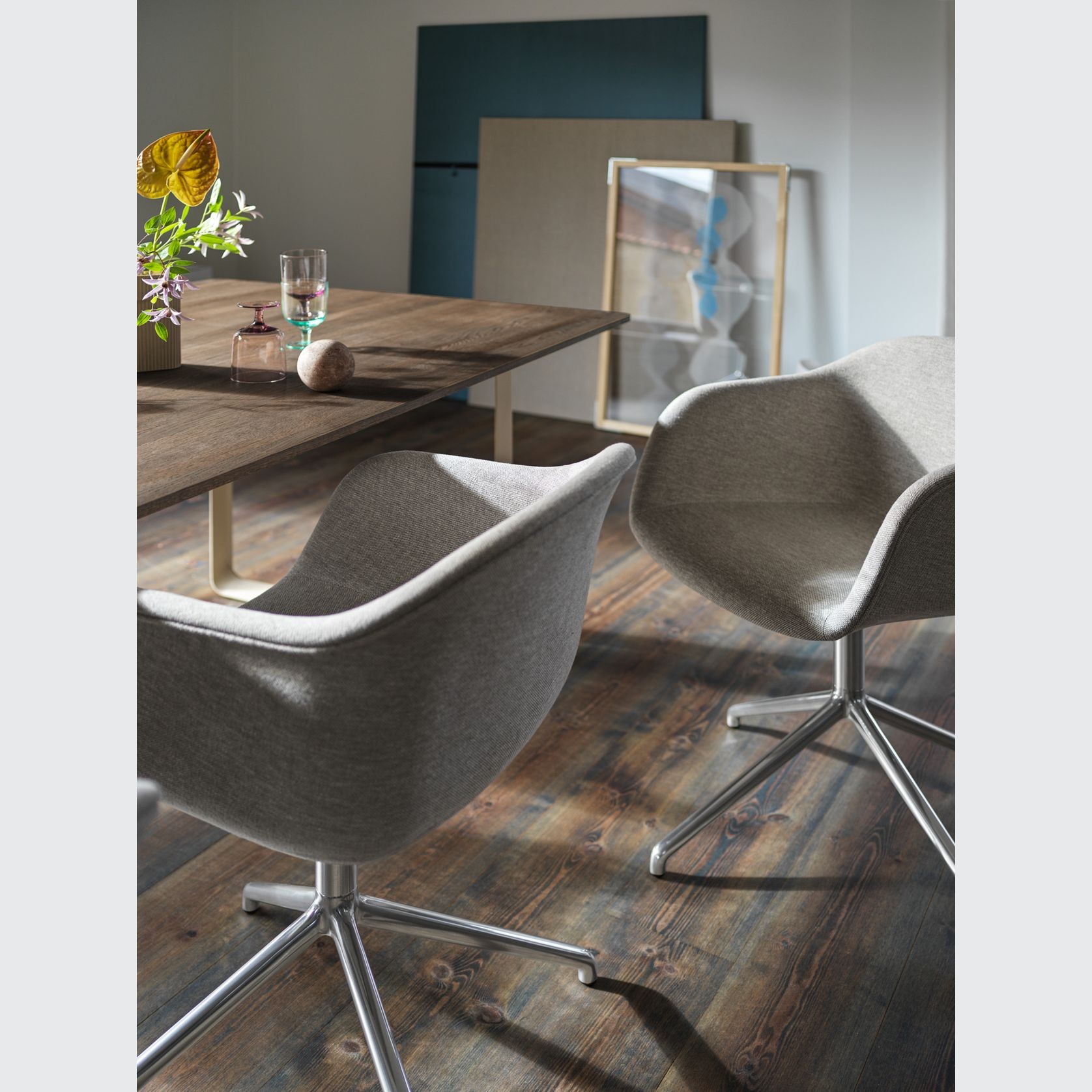 Fiber Swivel Base Upholstered Swivel Chair gallery detail image