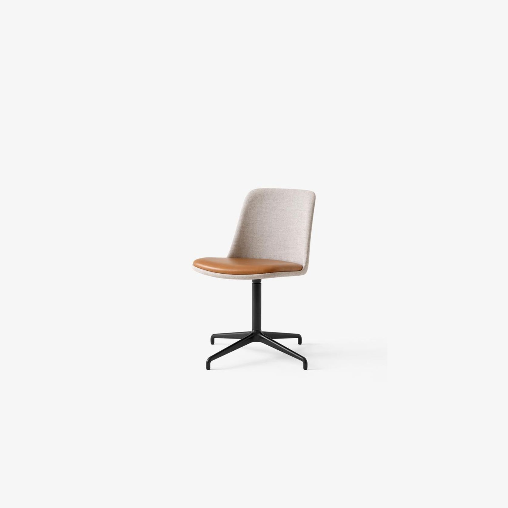 Rely HW15 Chair by &Tradition gallery detail image