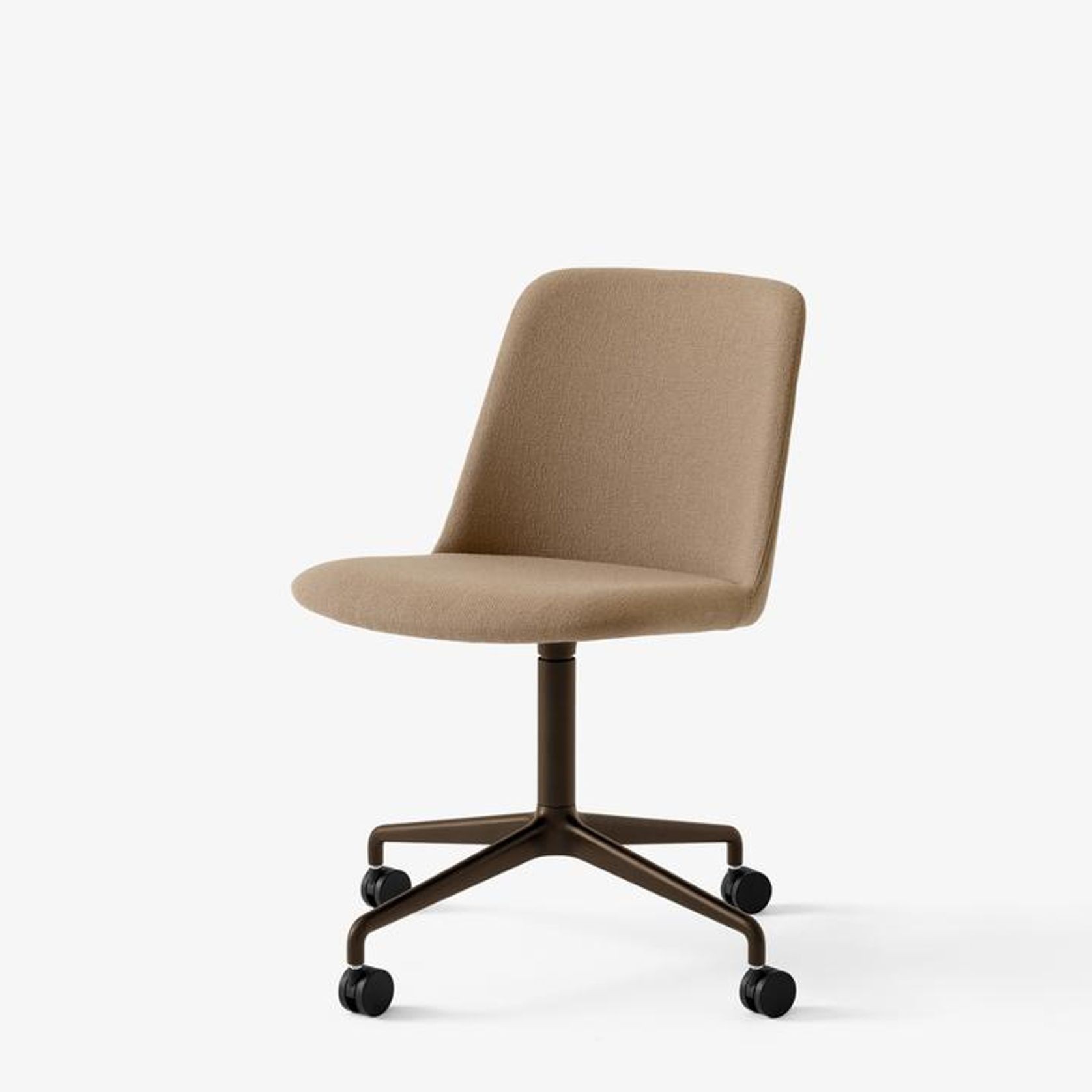 Rely HW23 Chair by &Tradition gallery detail image