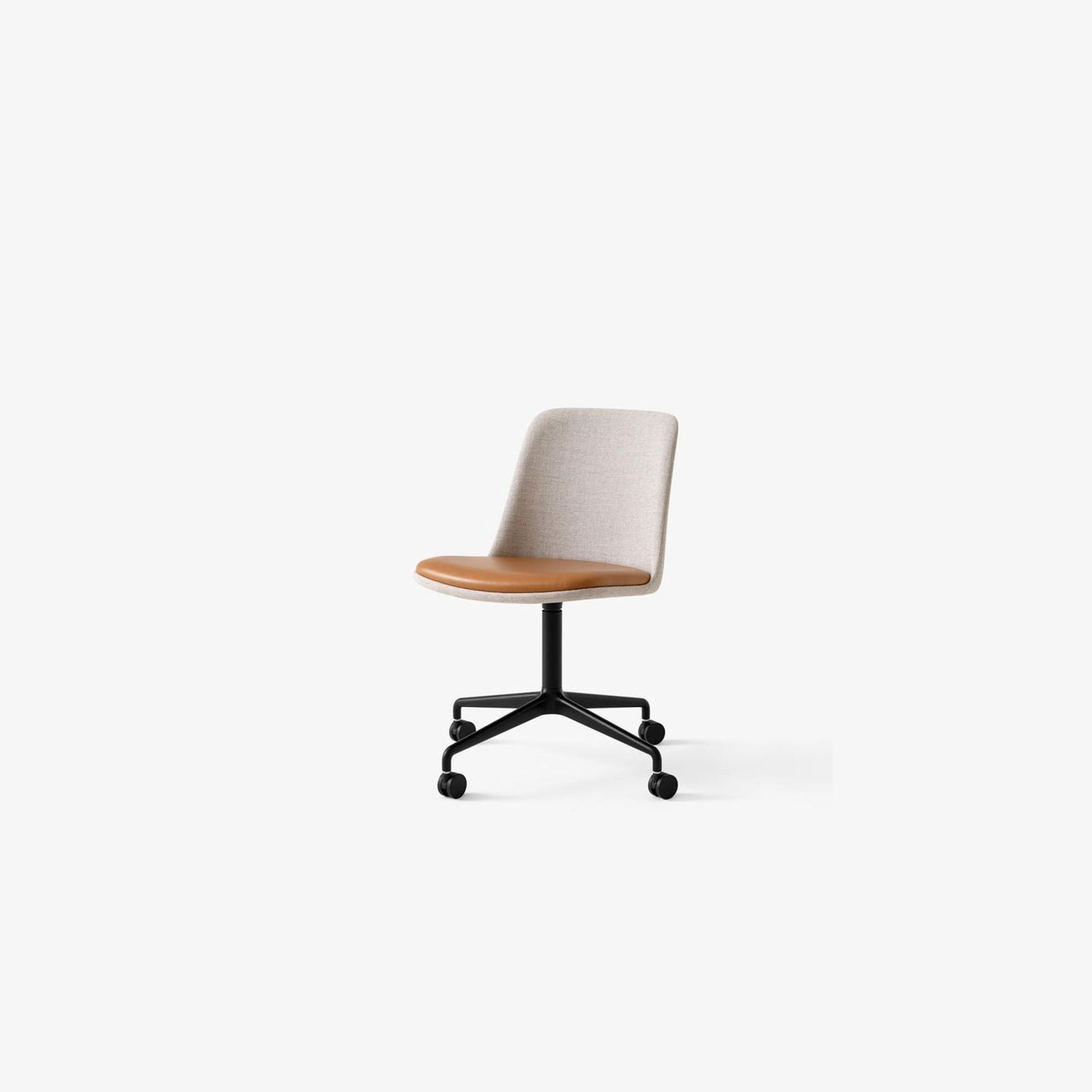 Rely HW25 Chair by &Tradition gallery detail image