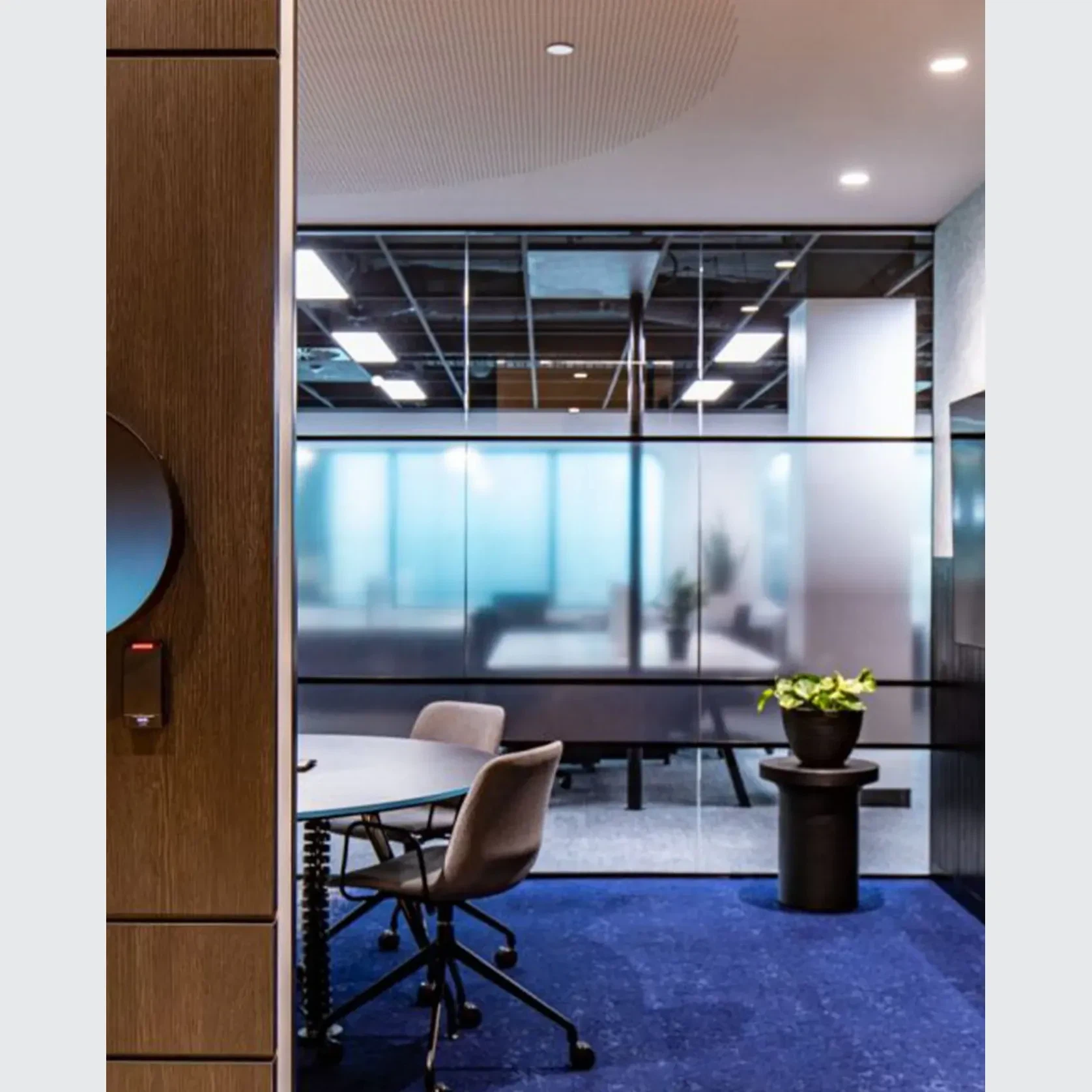 Breo Swivel Chair - 5 Castors gallery detail image