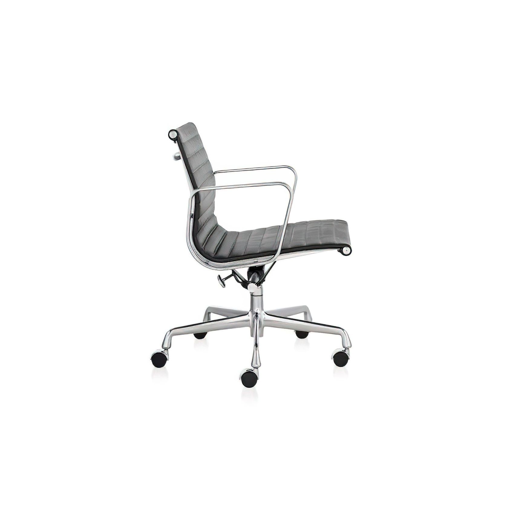 Eames Aluminium Management Chair by Herman Miller gallery detail image