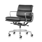 Eames Softpad Management Chair by Herman Miller gallery detail image