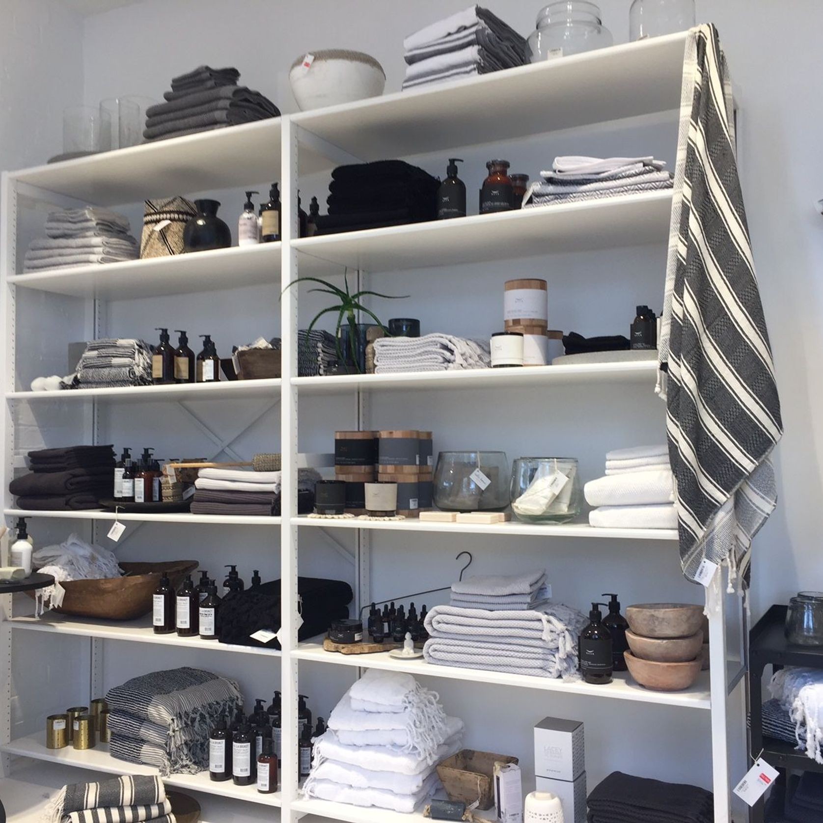 Classic Shelving by Lundia gallery detail image