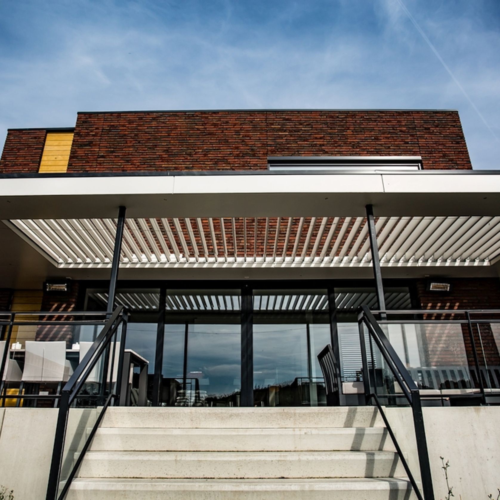 180 Linear Opening Roof gallery detail image