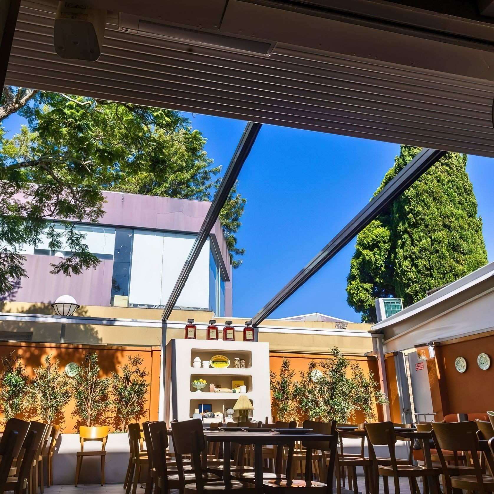 Med Evo Retractable Fabric Roof gallery detail image