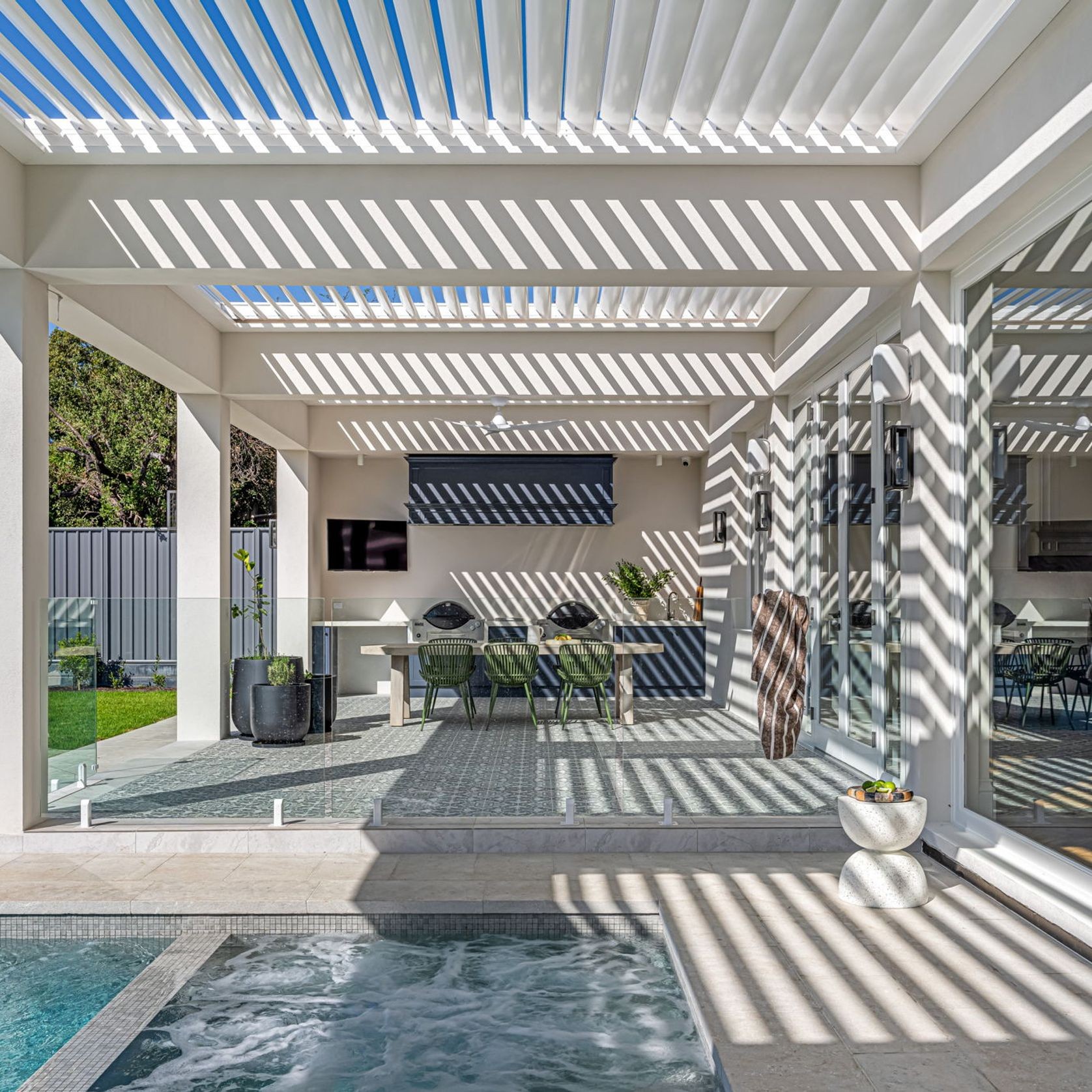 200 Suburban Direct Opening Roof gallery detail image