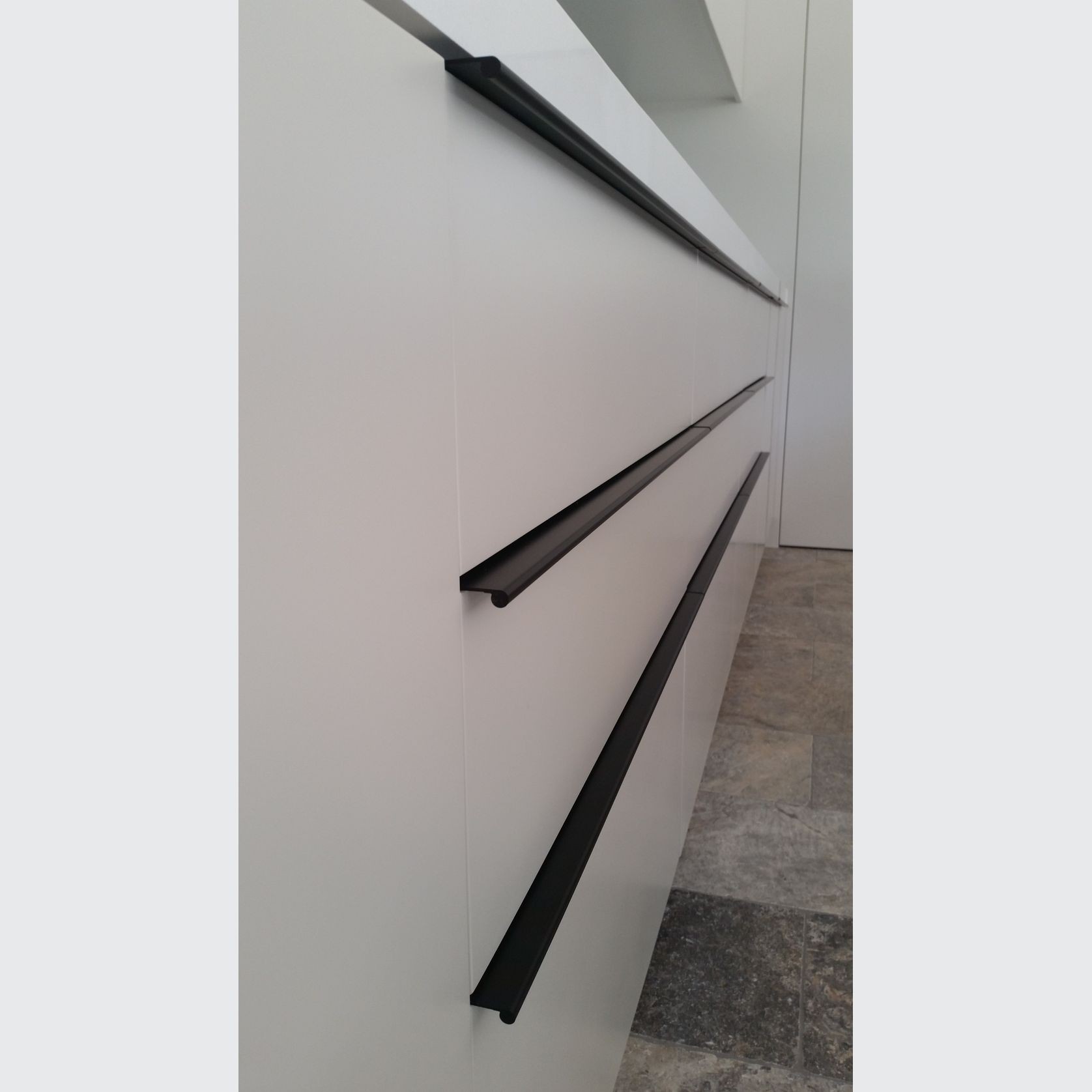 HB370 + HB380 Series Continuous Drawer Pull gallery detail image